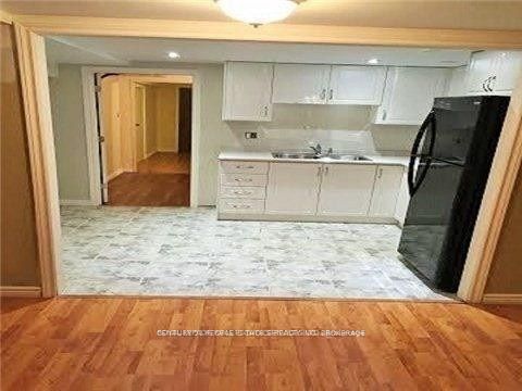 260 Green Road Bsmt., Hamilton, ON L8E 4J8 photo 4
