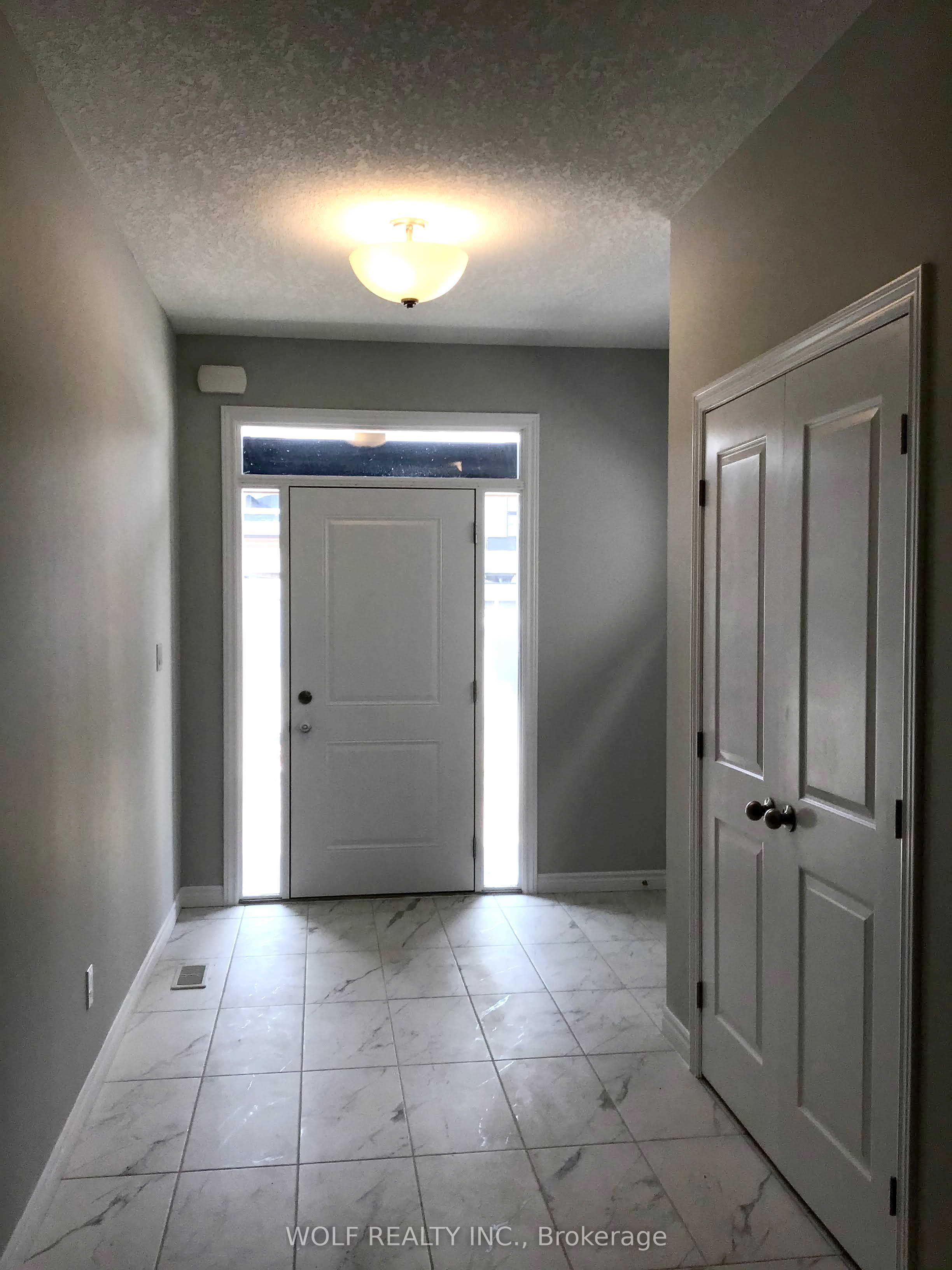 521 Doonwoods Crescent, Kitchener, ON N2P 0E5 photo 2