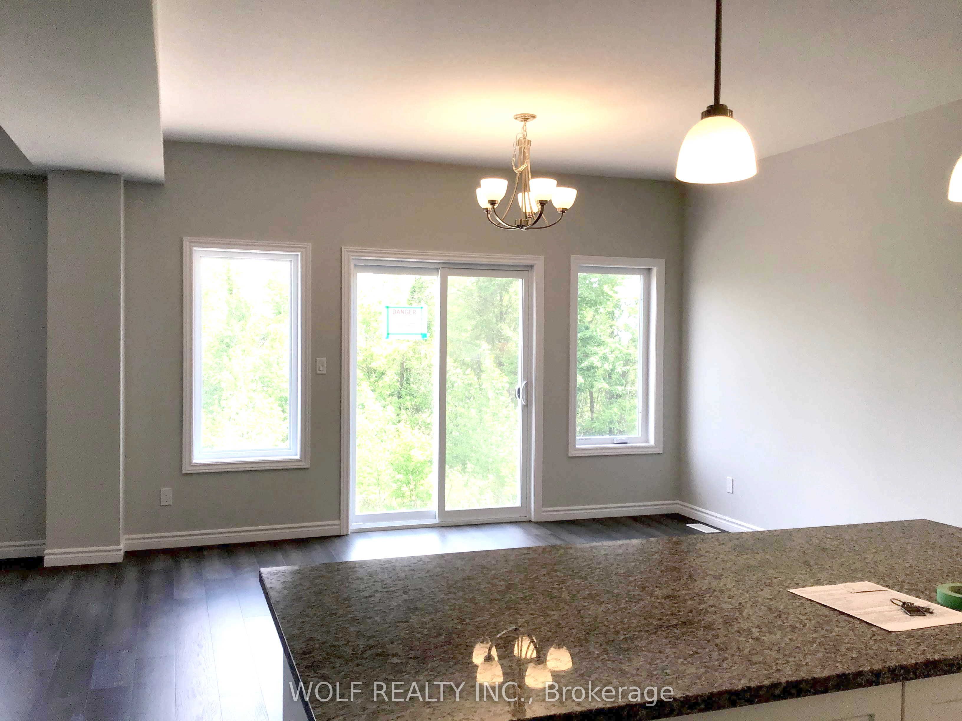 521 Doonwoods Crescent, Kitchener, ON N2P 0E5 photo 4