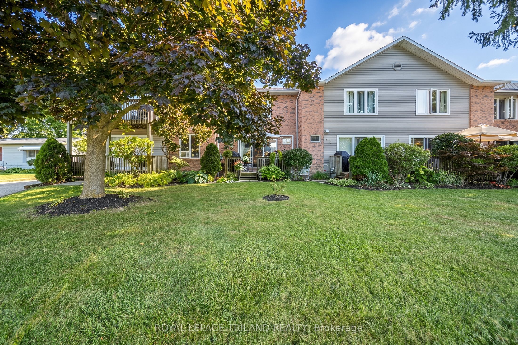 18 Sauble River Road 3, Lambton Shores, ON N0M 1T0 photo 2
