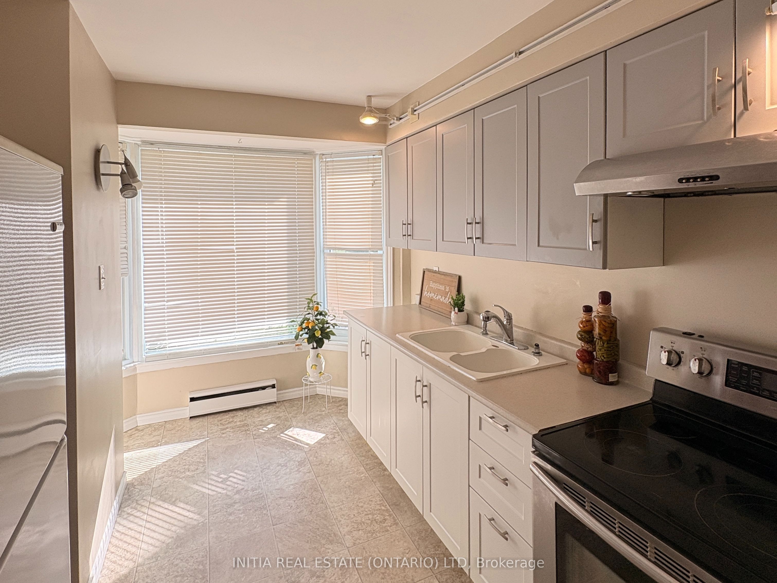 47 Arbour Glen Crescent, London East, ON N5Y 1Z9 photo 4