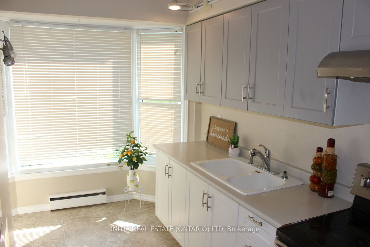 47 Arbour Glen Crescent, London East, ON N5Y 1Z9 photo 5