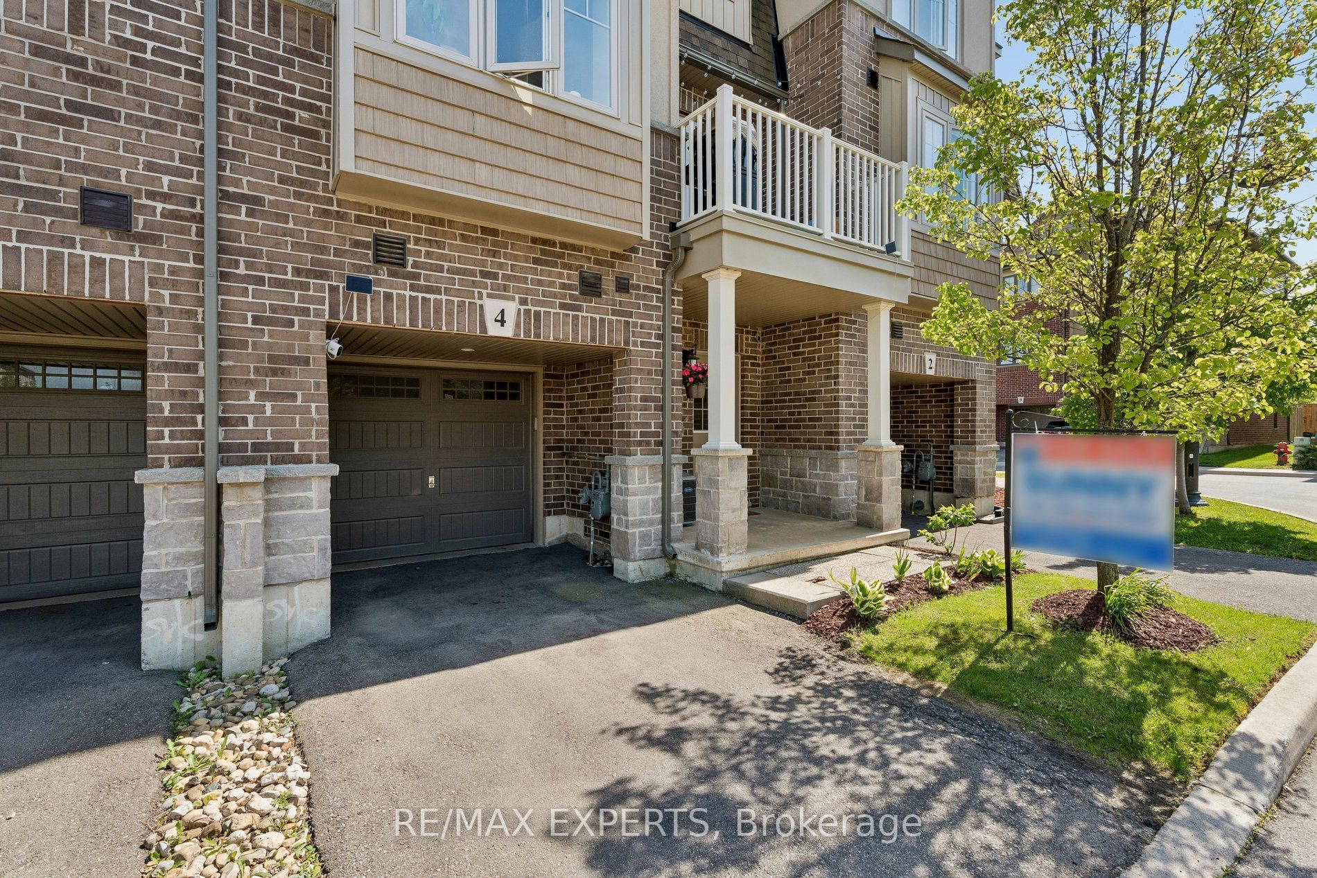 4 Groom Lane, Hamilton, ON L9K 0K1 photo 4