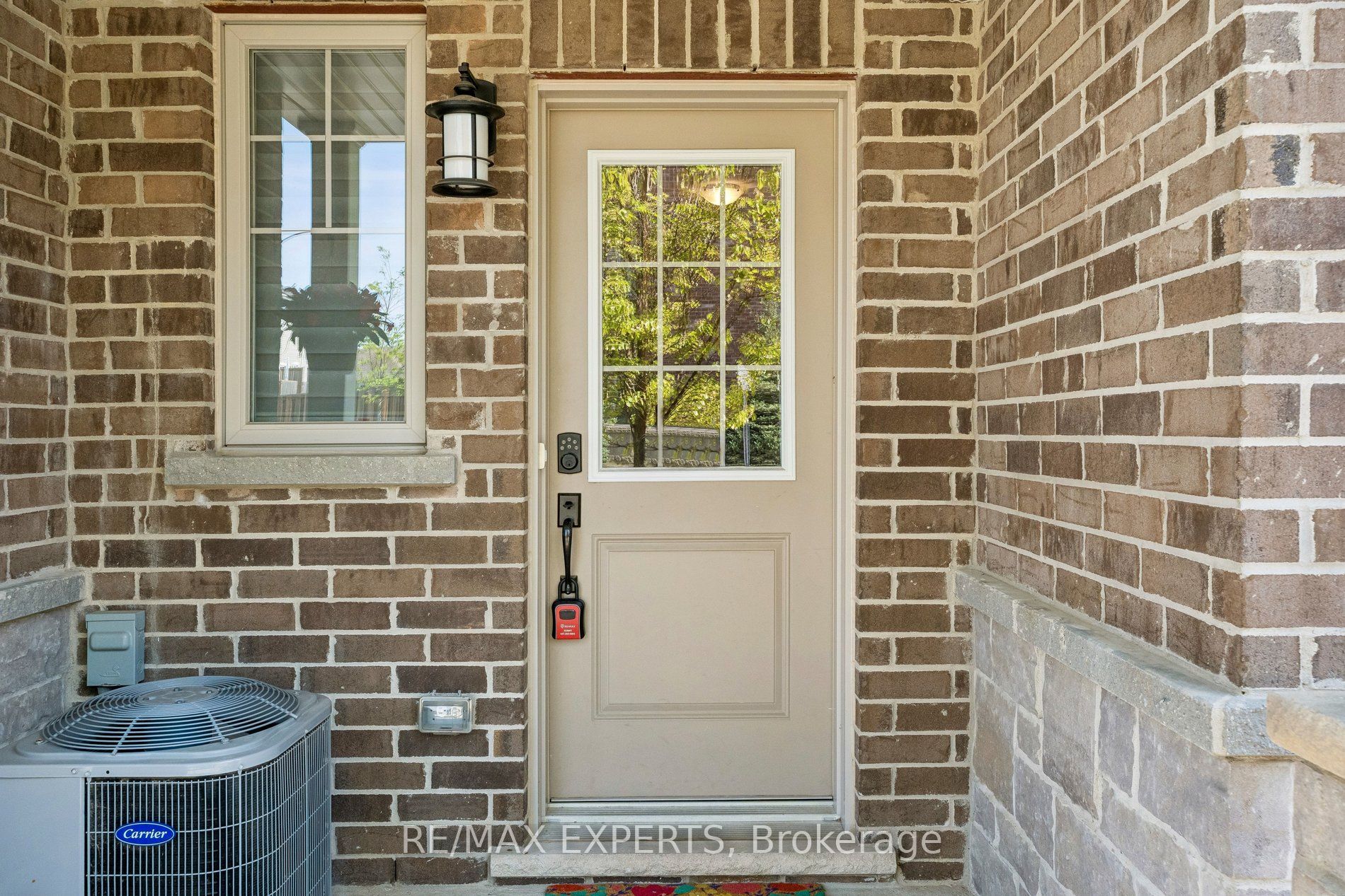 4 Groom Lane, Hamilton, ON L9K 0K1 photo 5