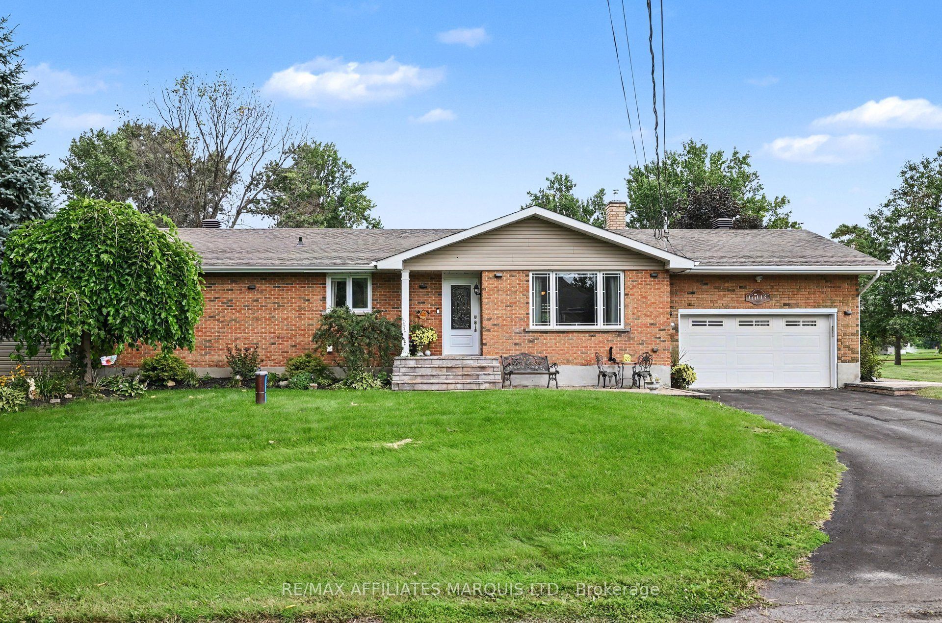 6703 Gilmore Hill Road, South Glengarry, ON K6H 7J3 photo 2