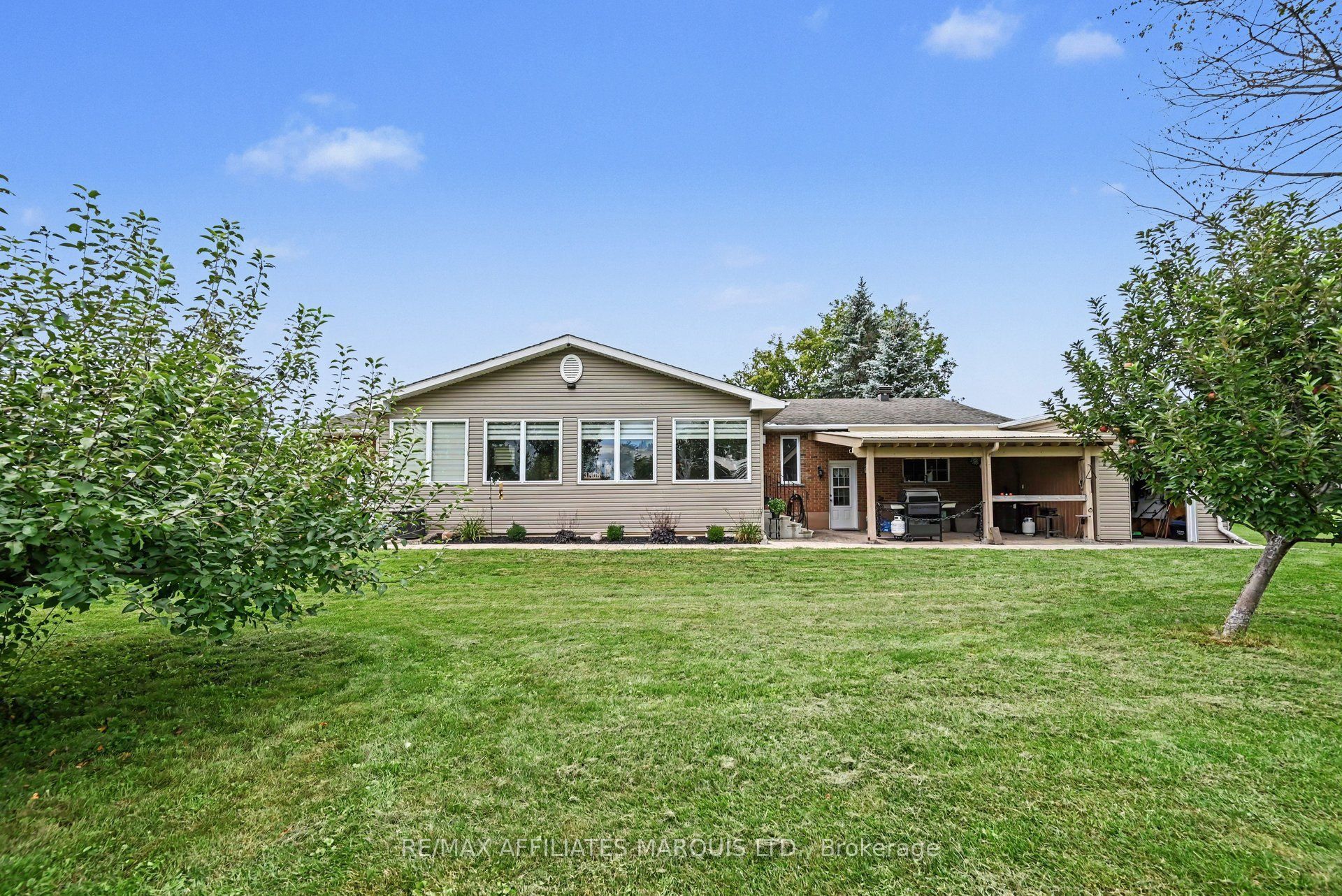 6703 Gilmore Hill Road, South Glengarry, ON K6H 7J3 photo 4