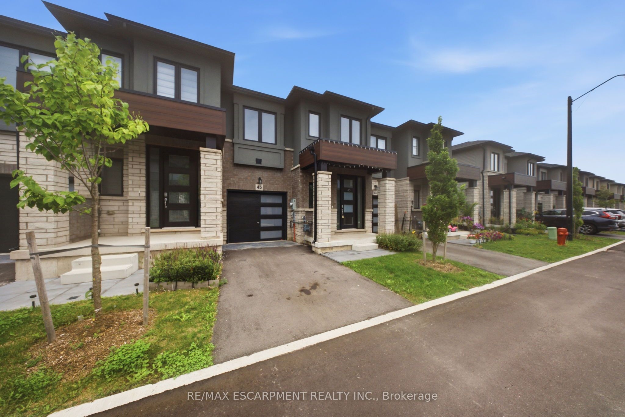 155 Equestrian Way 45, Cambridge, ON N3E 0E8 photo 3