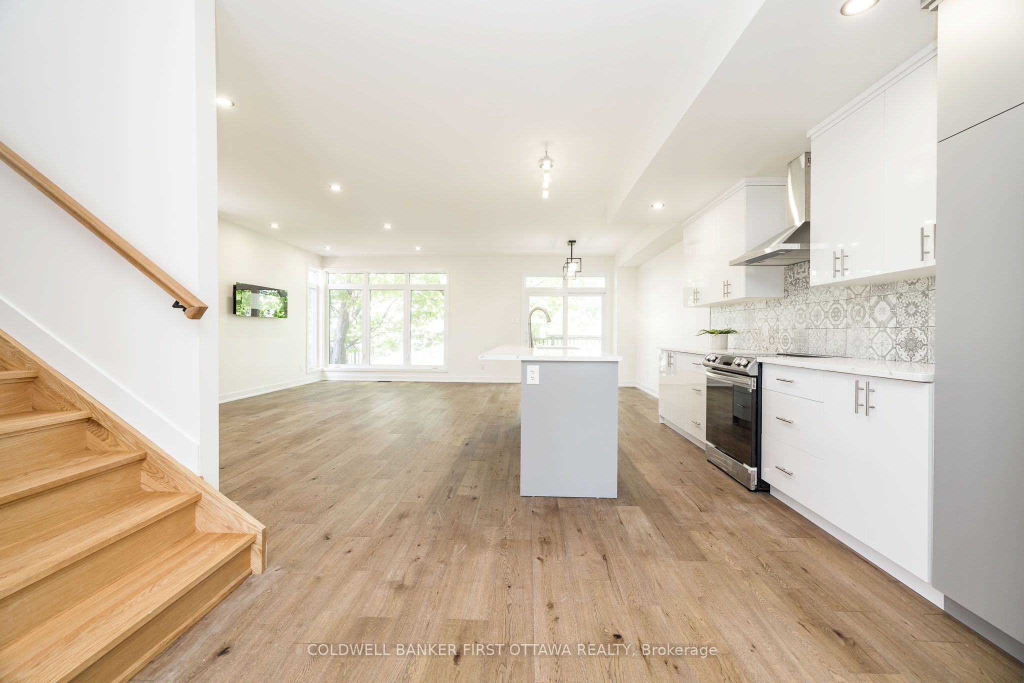 31 Francis Street, Carleton Place, ON K7C 2J5 photo 4