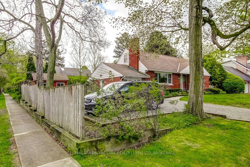 262 Simcoe Street, Niagara-on-the-Lake, ON L0S 1J0 photo 3
