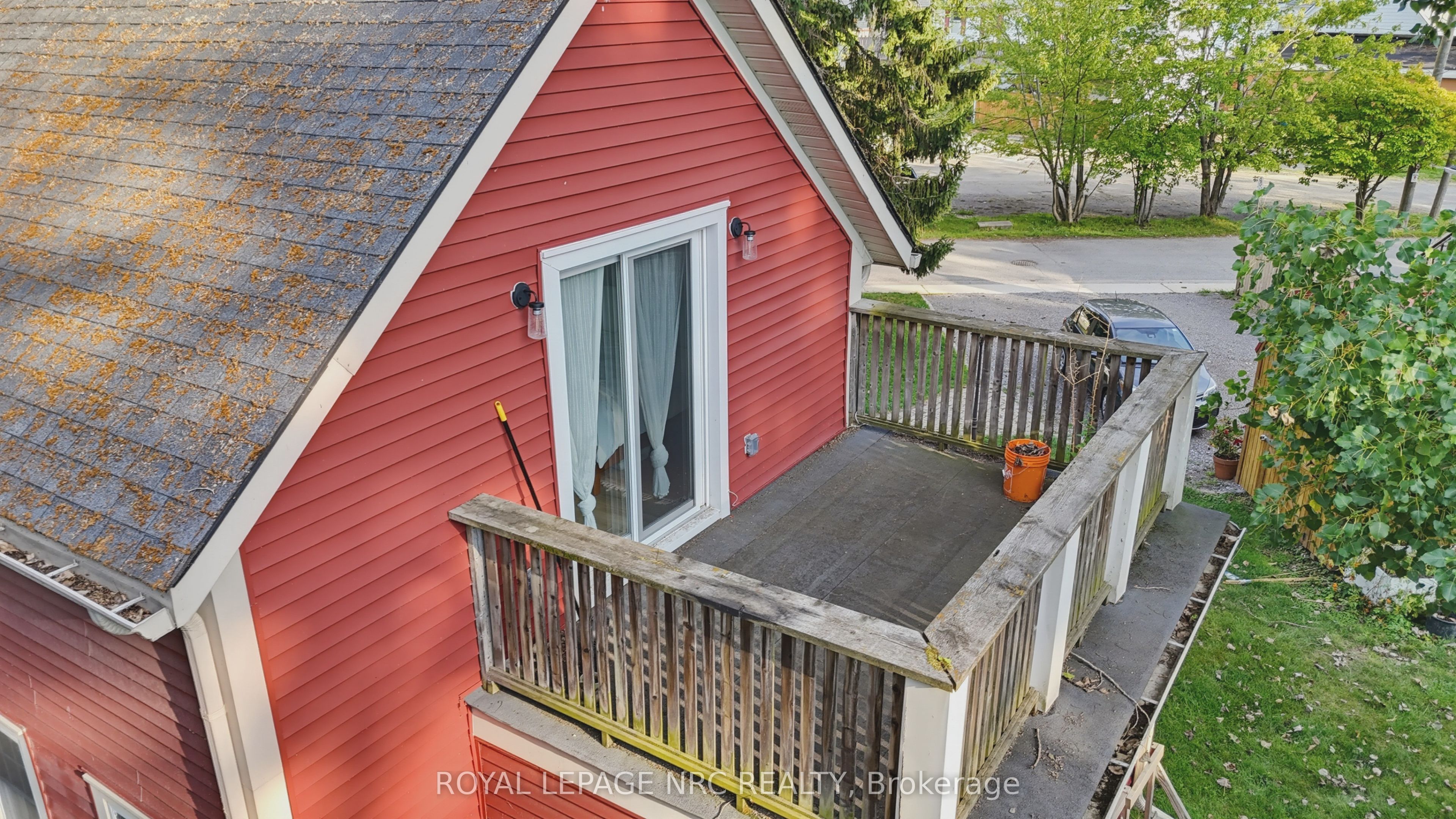 52 Queens Circle 2, Fort Erie, ON L0S 1B0 photo 3
