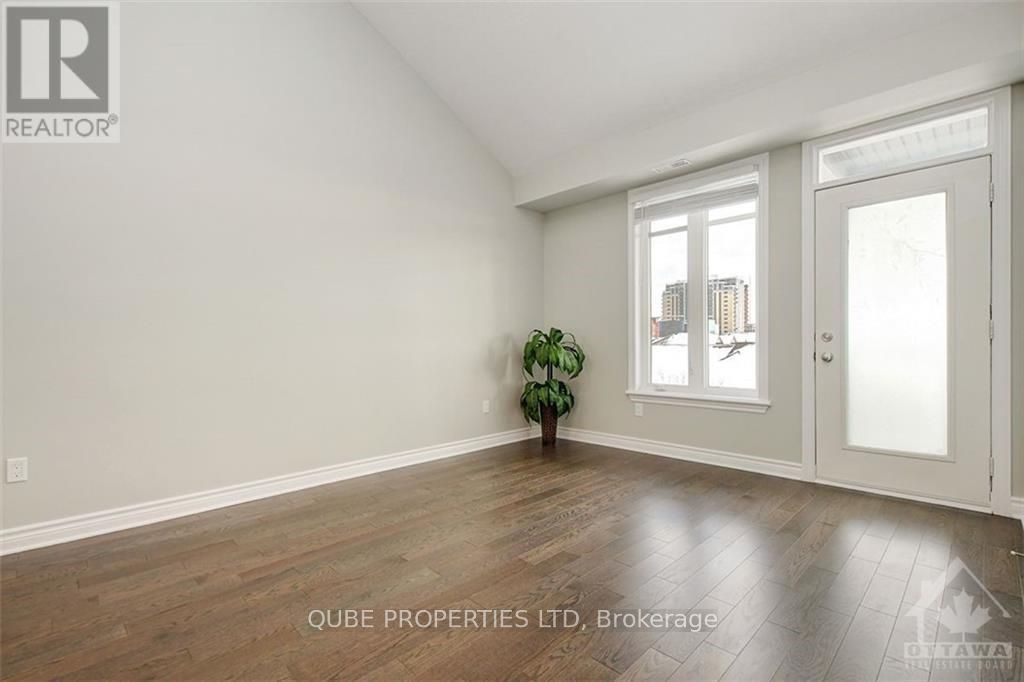 40 Tayside Private Unit G, Barrhaven, ON K2J 2T3 photo 4