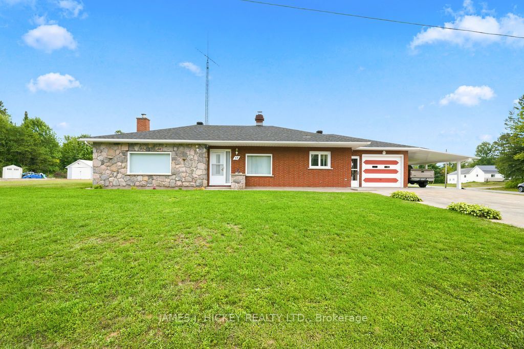 54 Ottawa Street, Laurentian Hills, ON K0J 1J0 photo 2