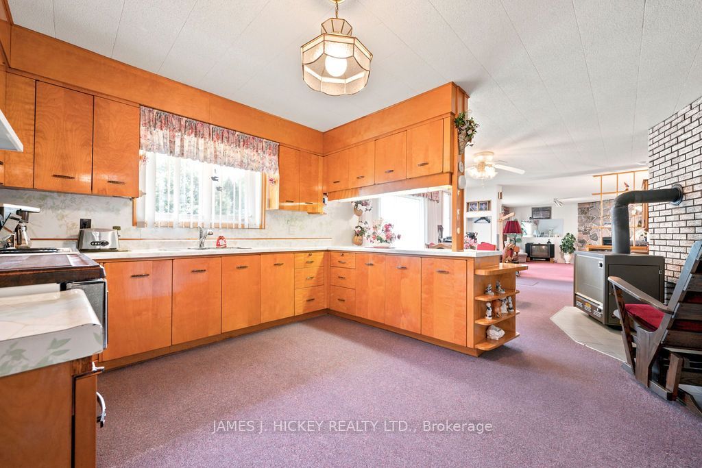 54 Ottawa Street, Laurentian Hills, ON K0J 1J0 photo 5