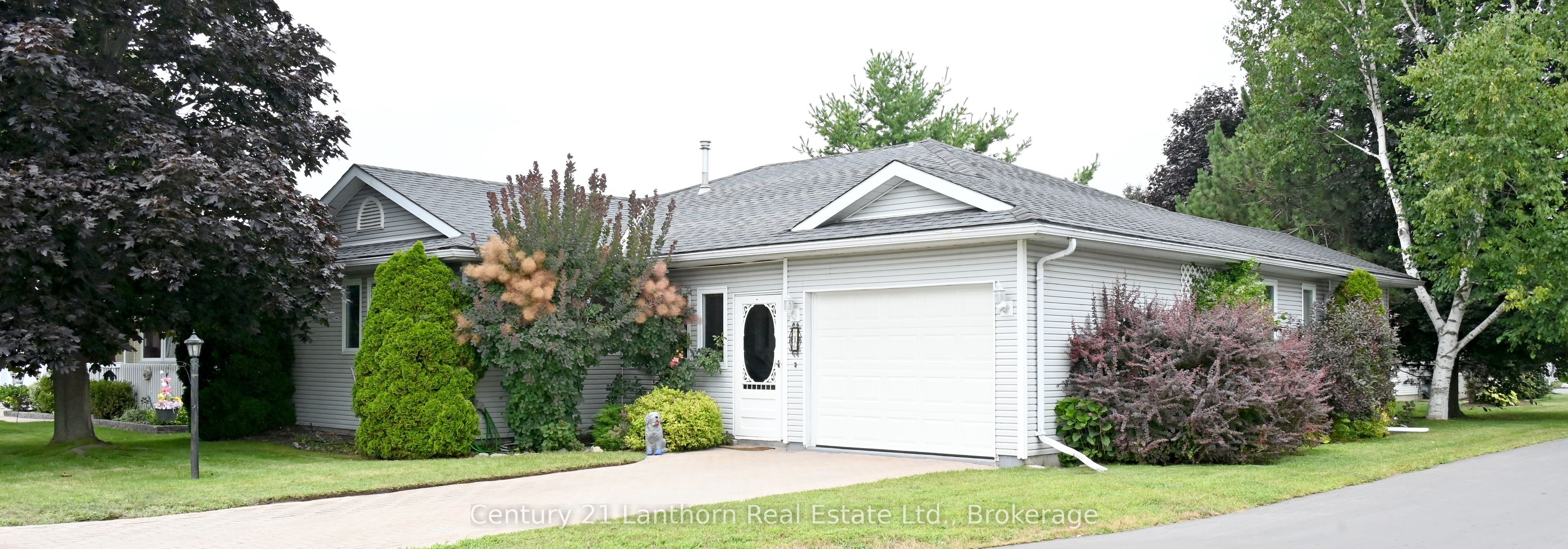 1 Reynolds Place N, Prince Edward County, ON K0K 3L0
