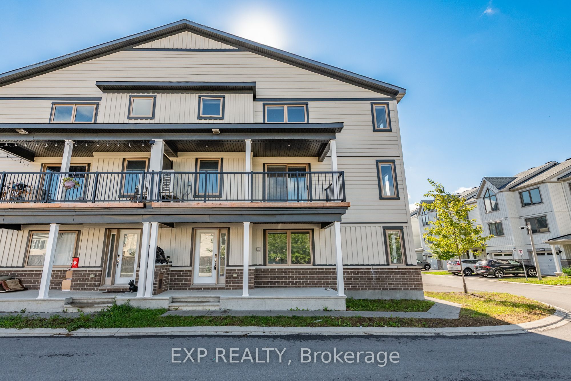 546 Woven Private, Stittsville - Munster - Richmond, ON K2S 3B2 photo 2