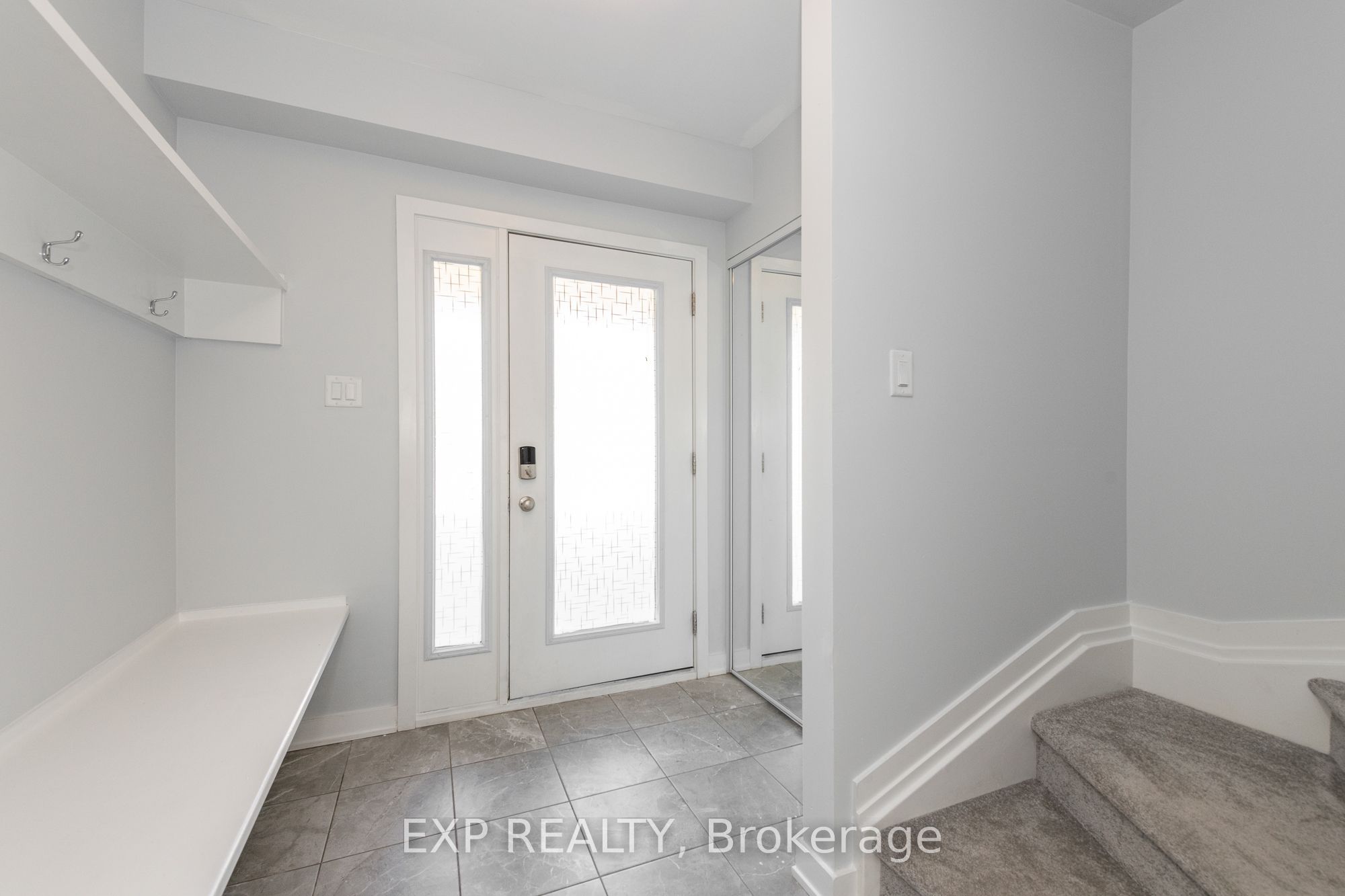 546 Woven Private, Stittsville - Munster - Richmond, ON K2S 3B2 photo 4