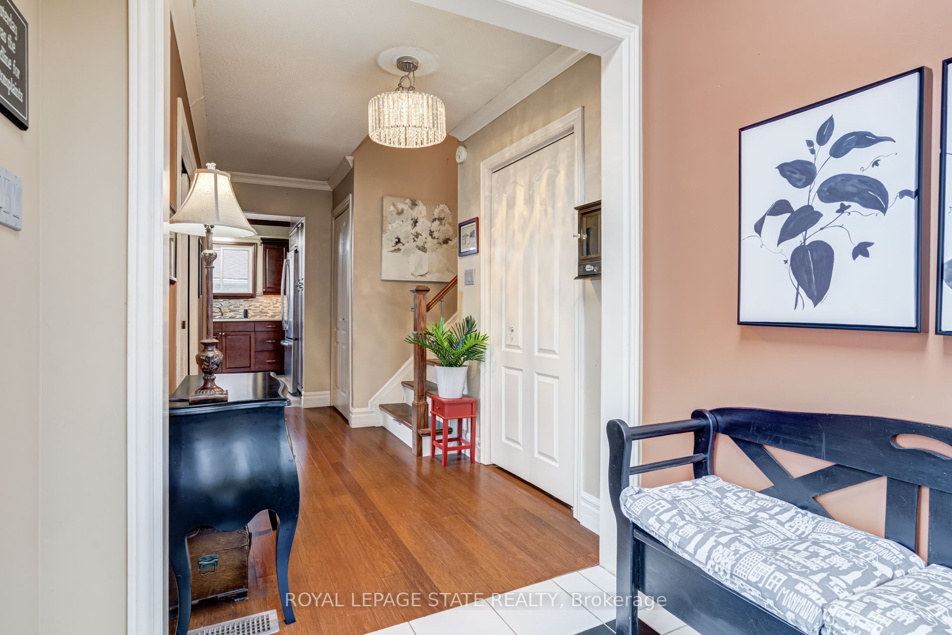 106 Appleford Road, Hamilton, ON L9C 6B8 photo 4