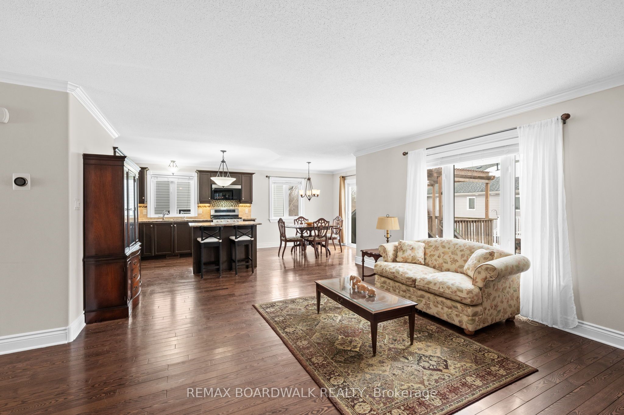 110 Templeton Court, North Grenville, ON K0G 1J0 photo 3