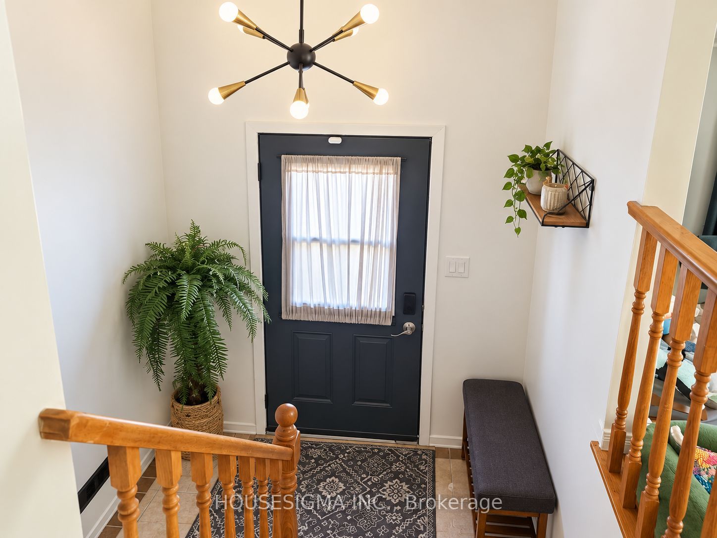547 Barnes Crescent, Peterborough, ON K9J 7Z2 photo 2
