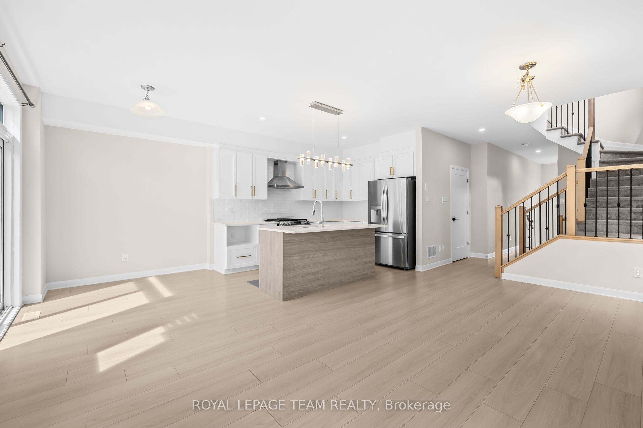 521 WINTERSET Road, Kanata, ON K2T 0P4 photo 5