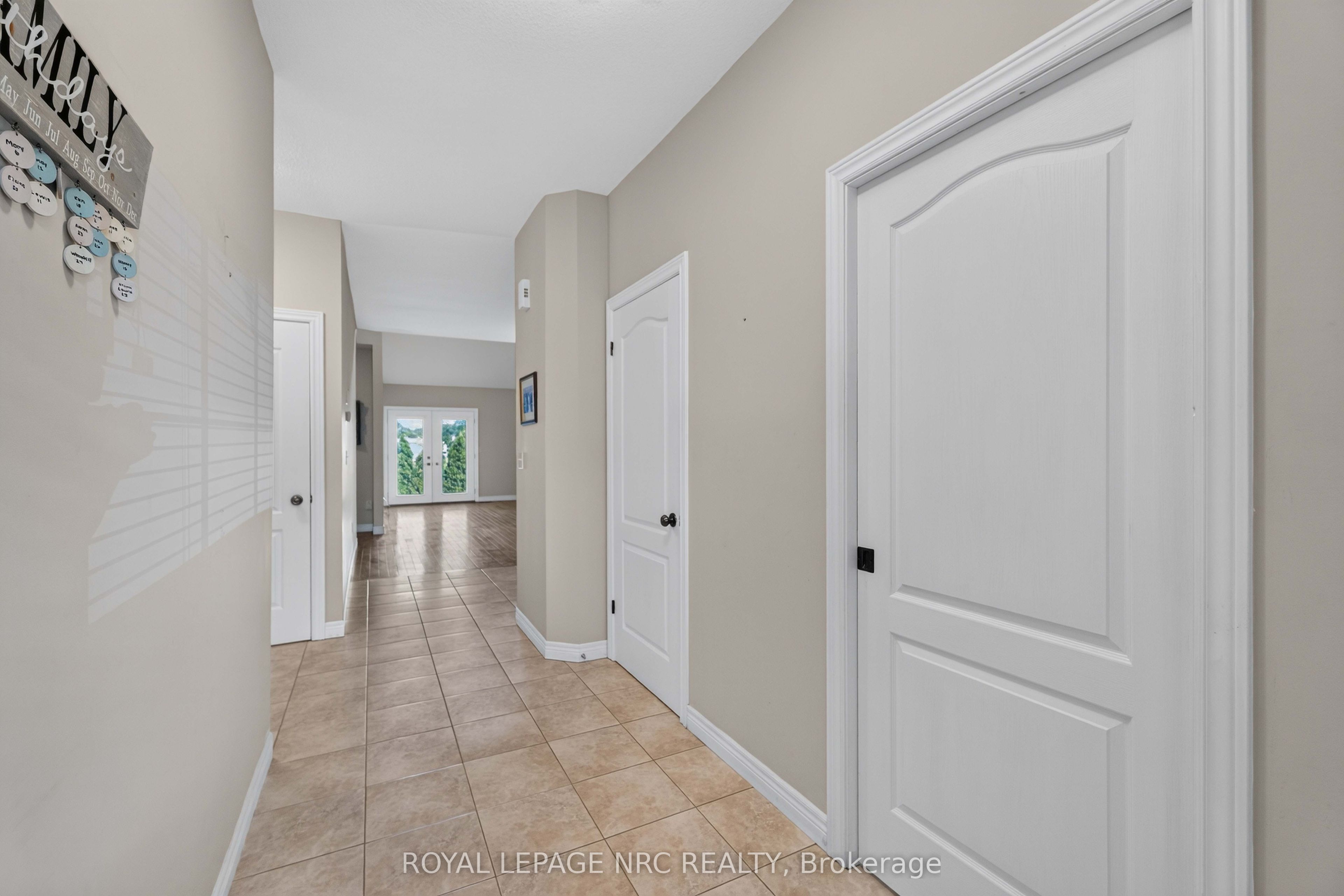82 Maple Street, Port Colborne, ON L3K 6G7 photo 5