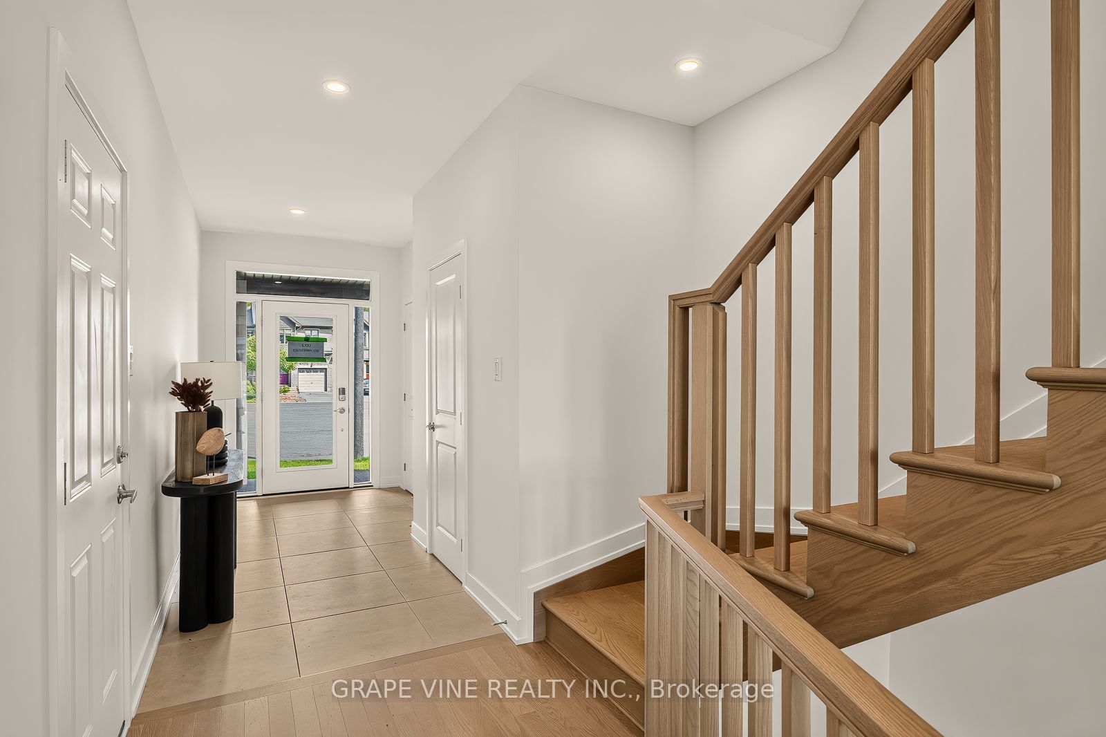 451 Haresfield Court, Blossom Park - Airport and Area, ON K4M 0B6 photo 4