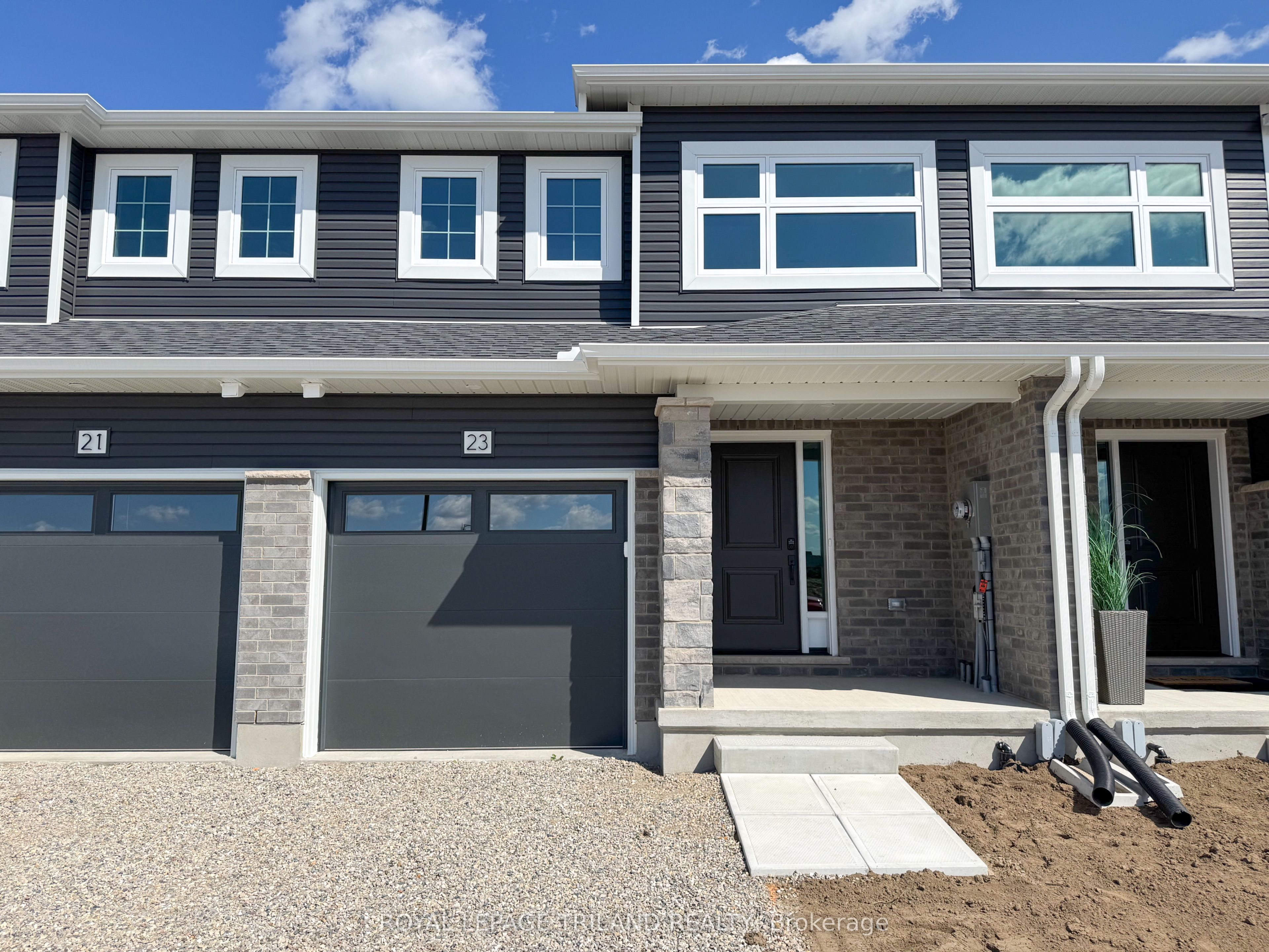 23 Kiln Lane, St. Thomas, ON N5R 0S2