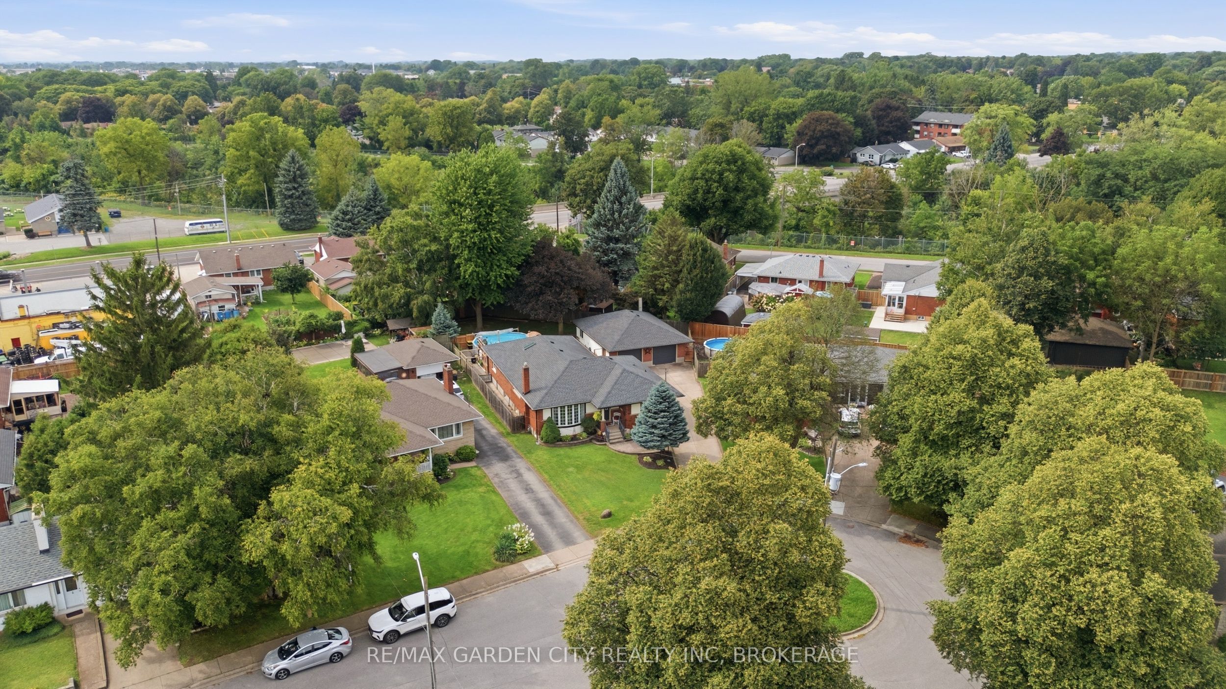 4993 RENDALL Crescent, Niagara Falls, ON L2E 5E6