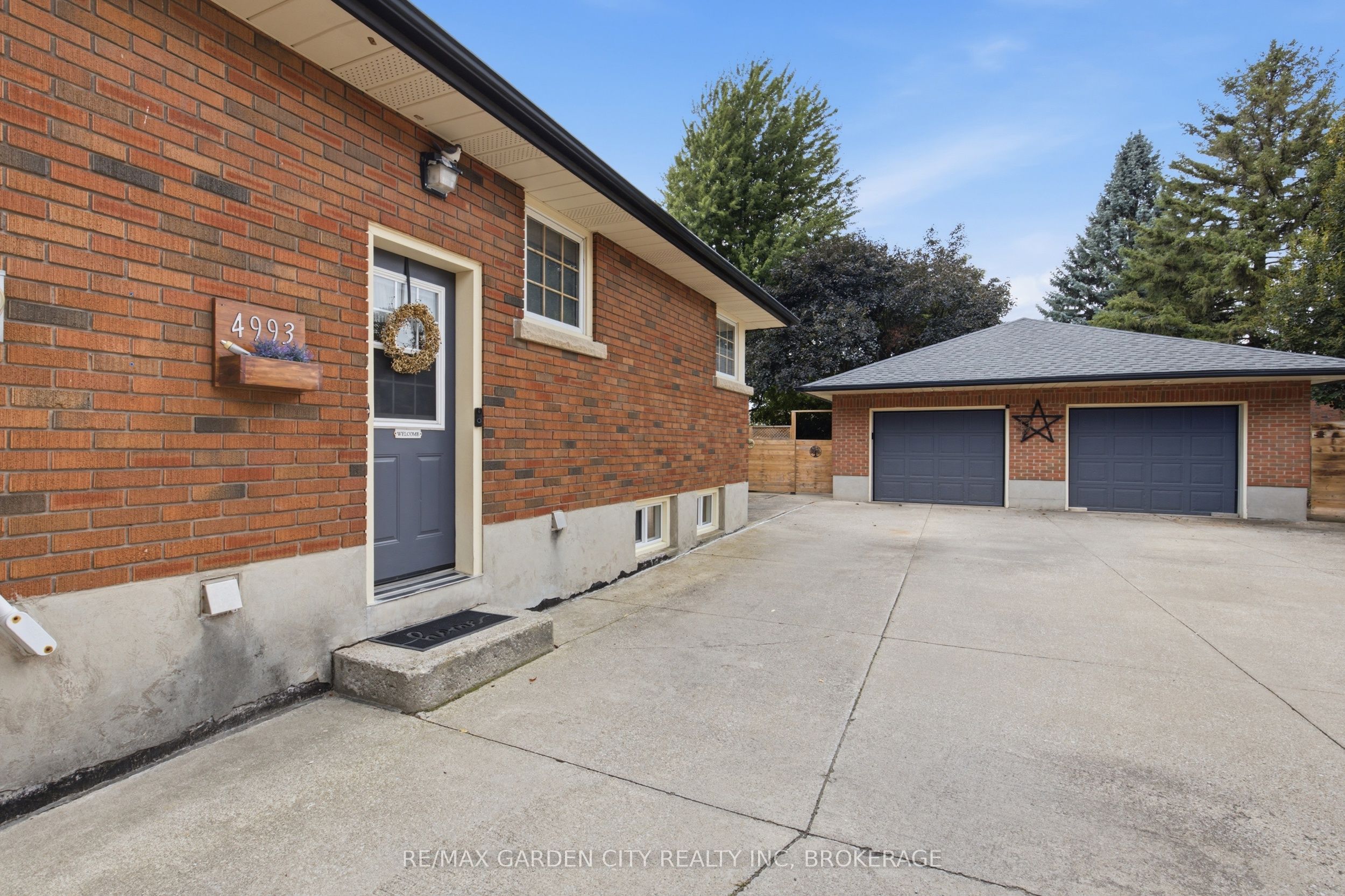4993 RENDALL Crescent, Niagara Falls, ON L2E 5E6 photo 5