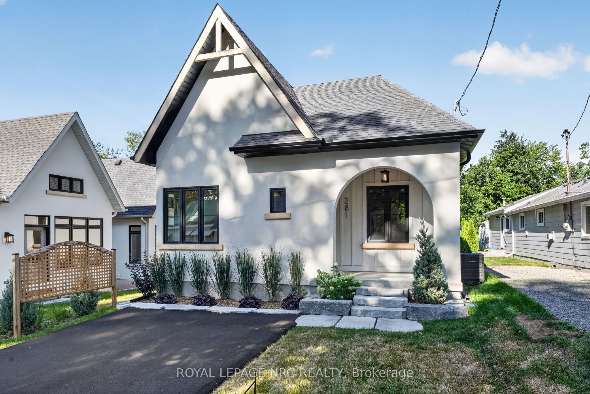 281 ELMWOOD Avenue, Fort Erie, ON L0S 1B0