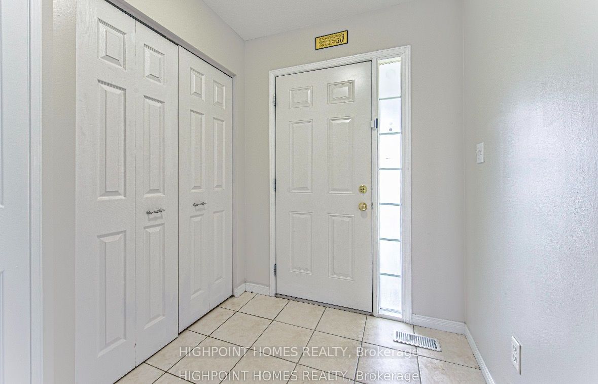 58 Hasler Crescent, Guelph, ON N1L 0A3 photo 2