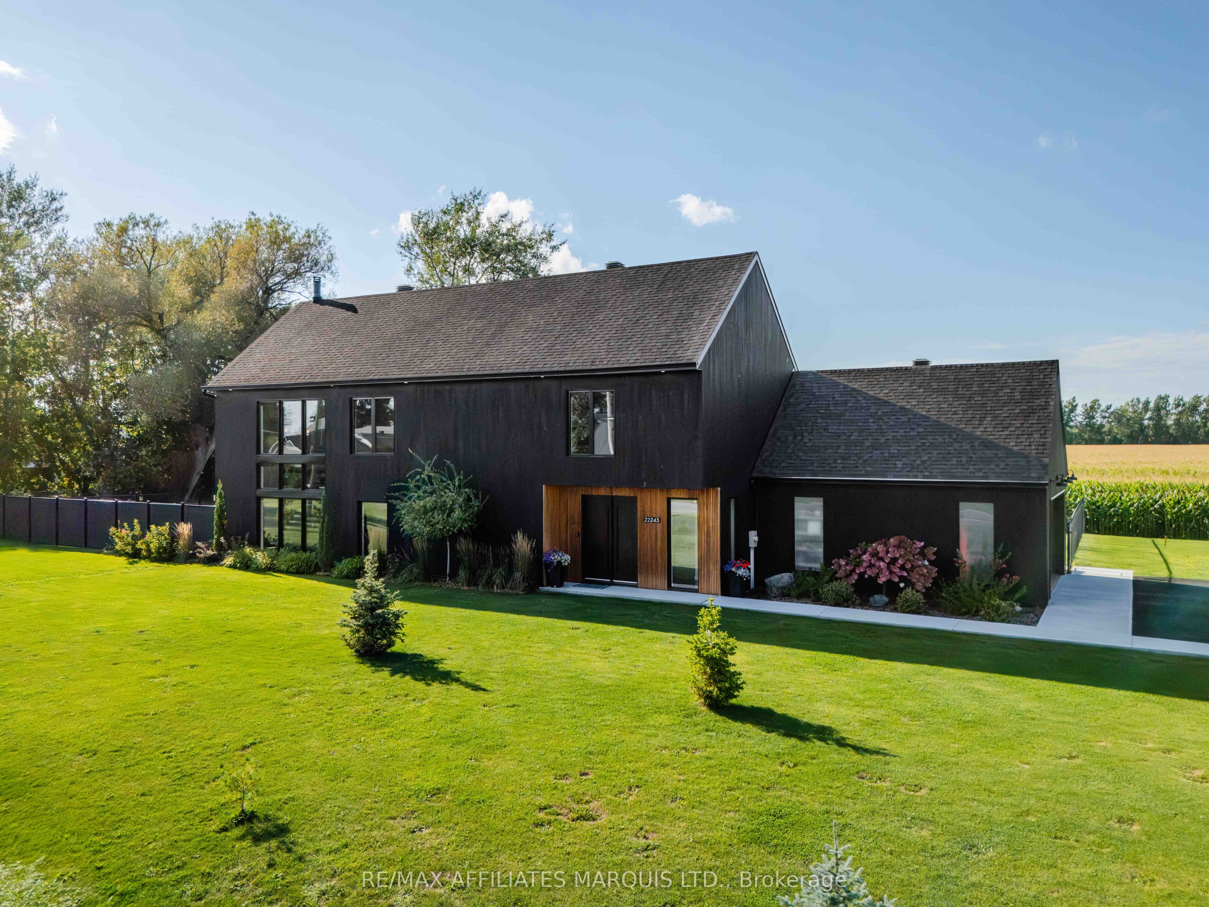 22243 Old Highway 2 Road, South Glengarry, ON K0C 1E0 photo 3