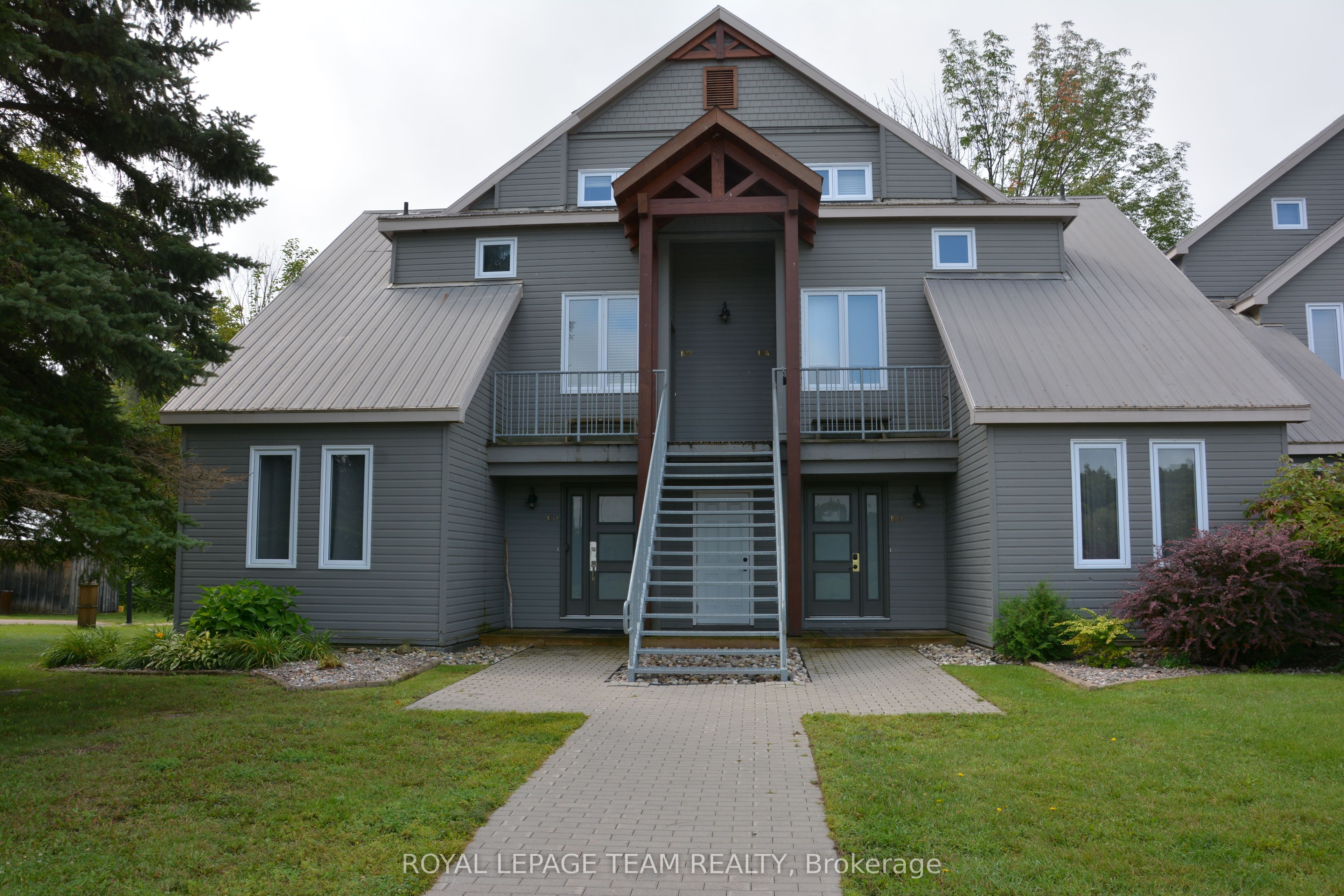 100 Alpine Lane 101, Greater Madawaska, ON K0J 1H0