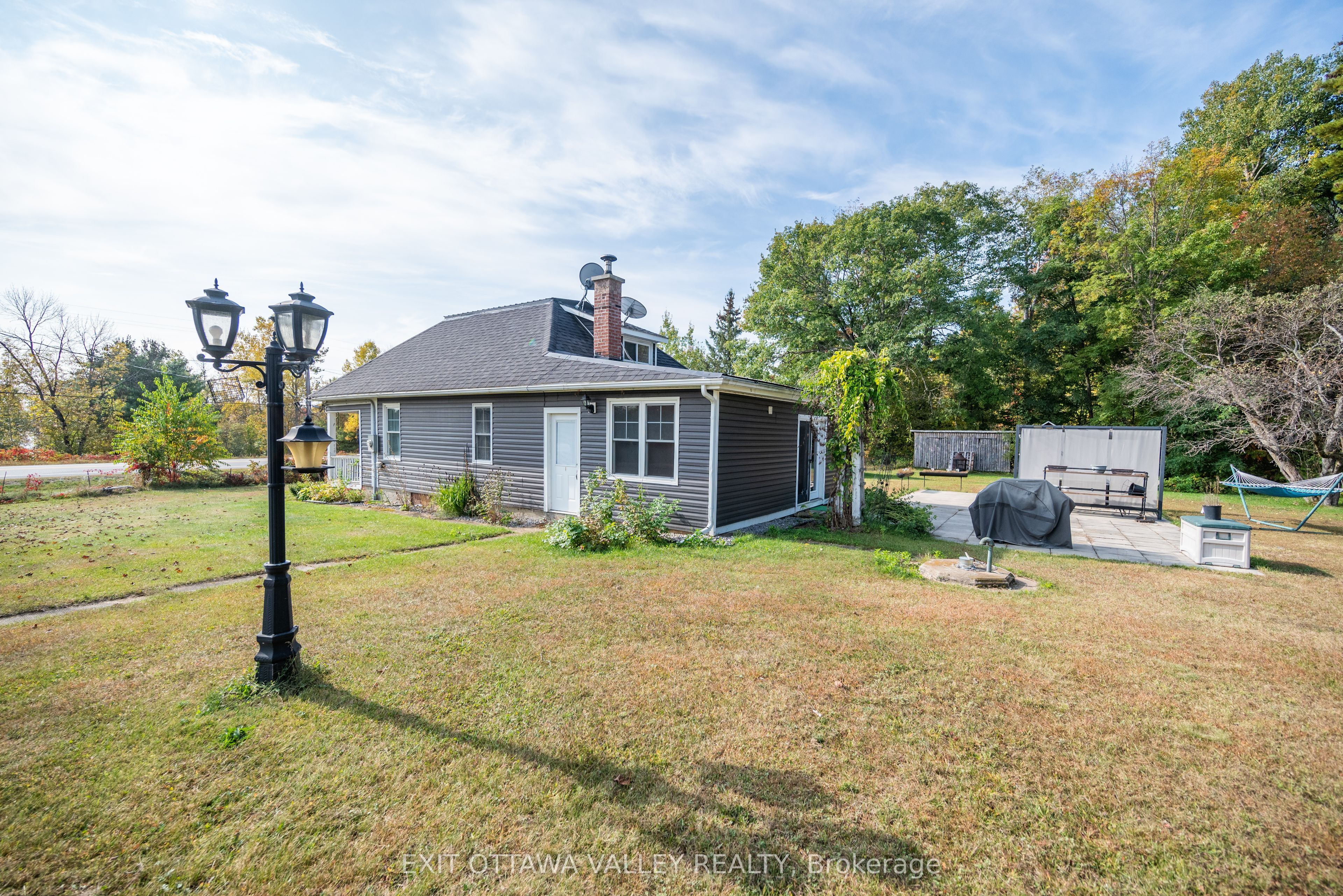 12476 60 Highway, North Algona Wilberforce, ON K0J 1X0 photo 4