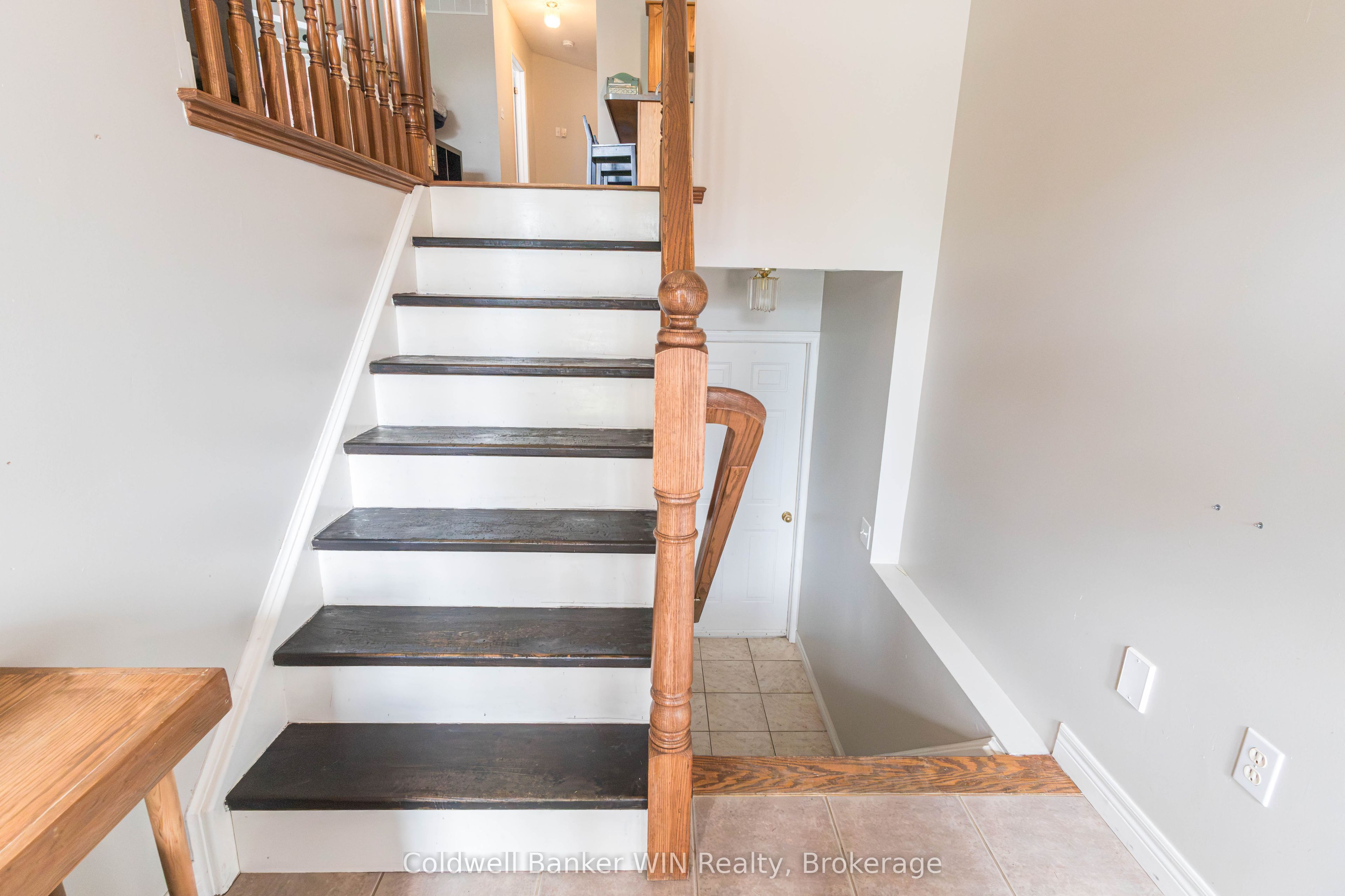 114 Bellamy Crescent, Centre Wellington, ON N1M 3S6 photo 3