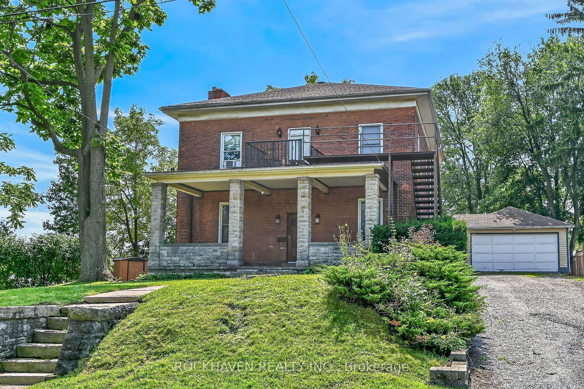 15 St David Street W, Thorold, ON L2V 2L1 photo 2