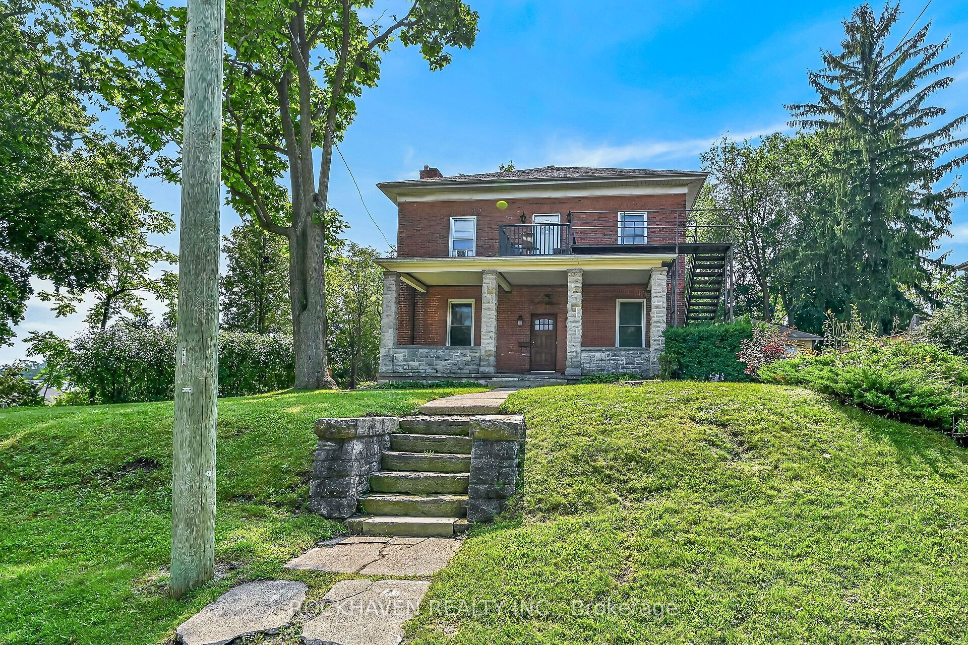 15 St David Street W, Thorold, ON L2V 2L1 photo 3