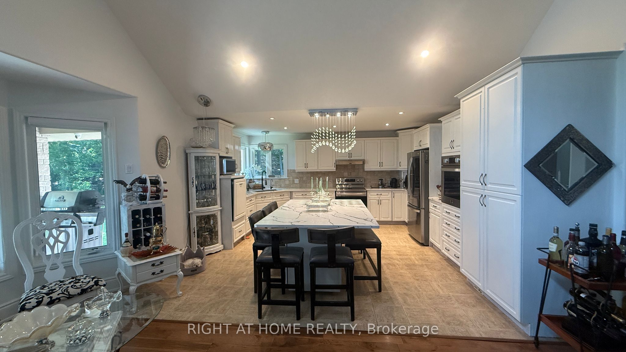1453 MILLENIUM Court, Kingston, ON K7L 5H6 photo 4
