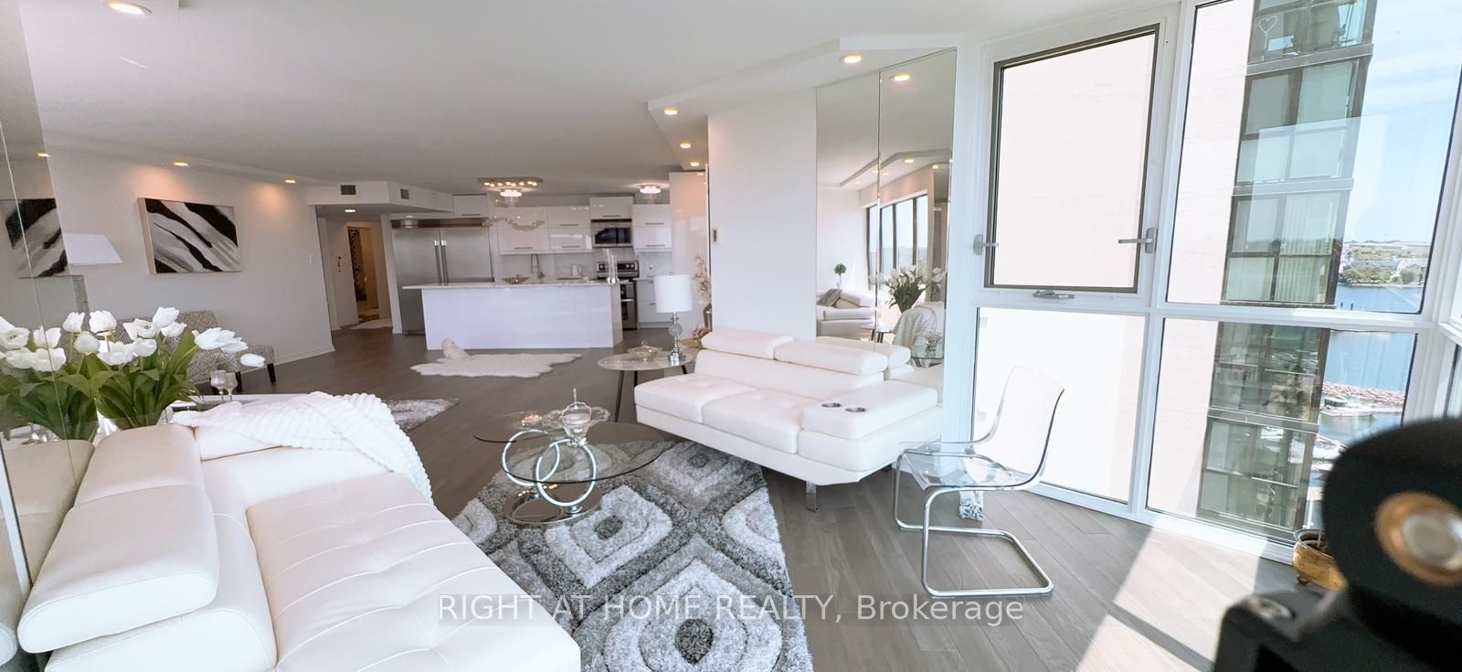 185 ONTARIO Street 1301, Kingston, ON K7L 2Y7 photo 4