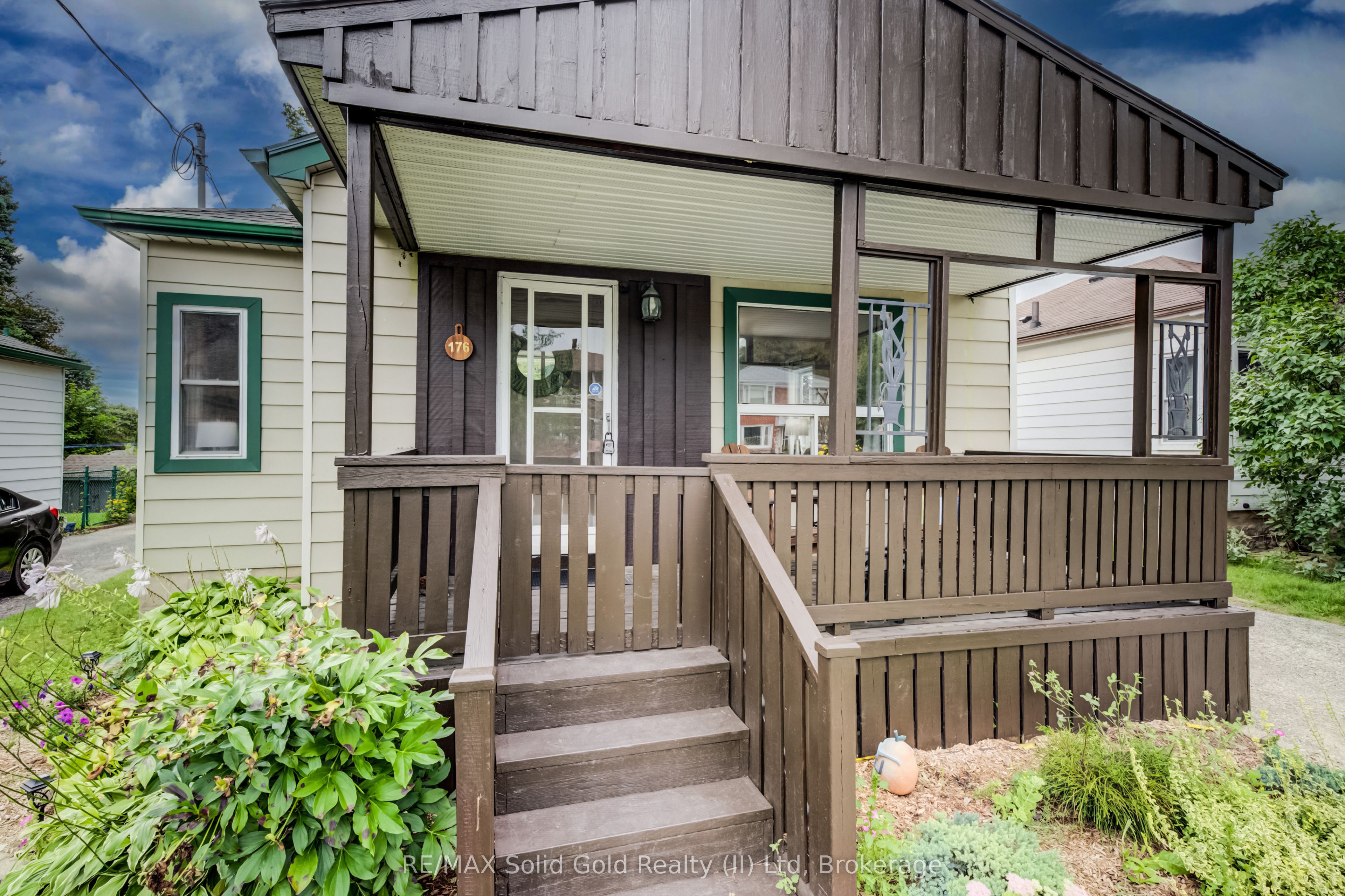 176 Edwin Street, Kitchener, ON N2H 4P2 photo 3