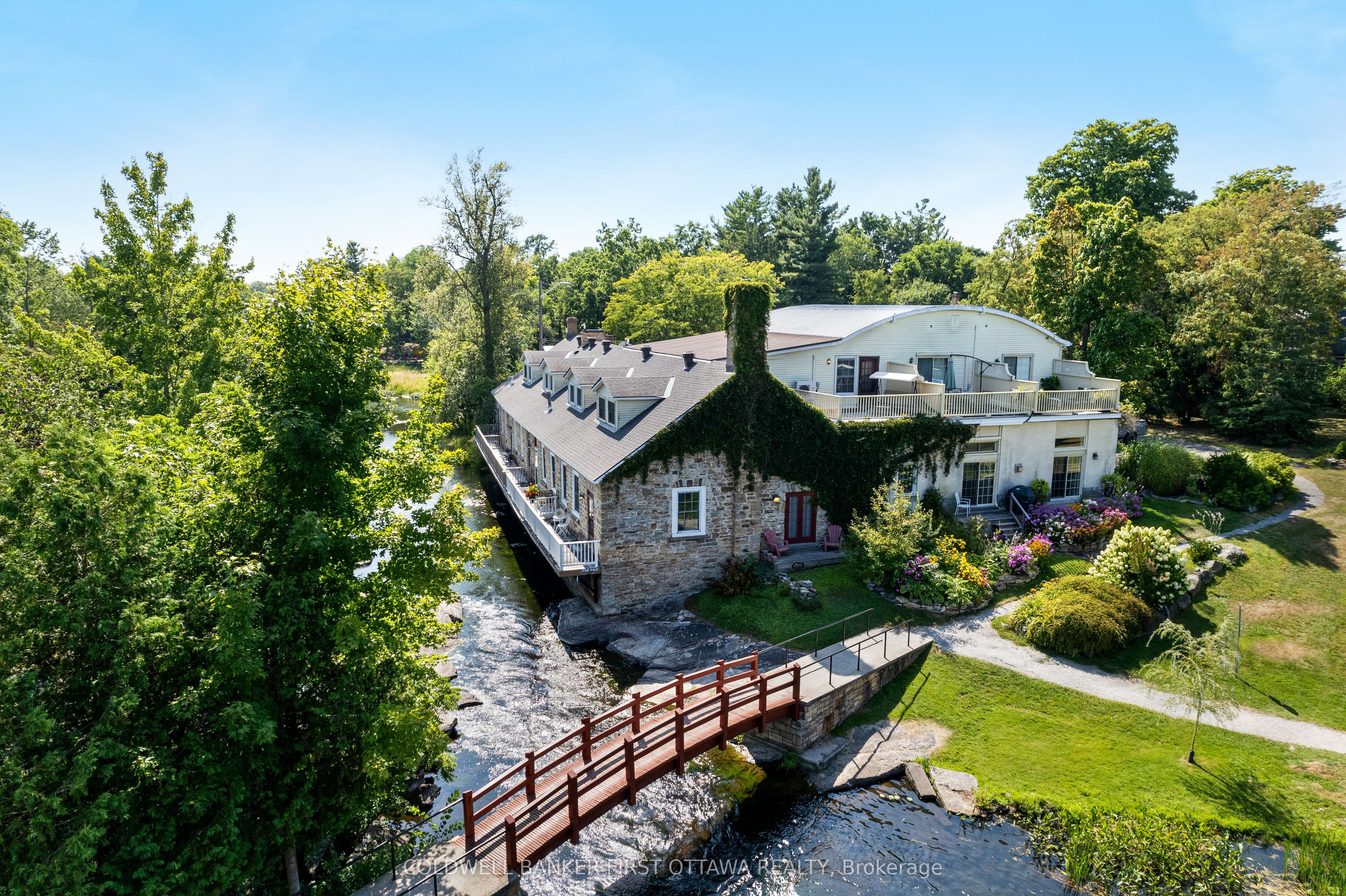 7A Lewis Street, Perth, ON K7H 1M6 photo 4