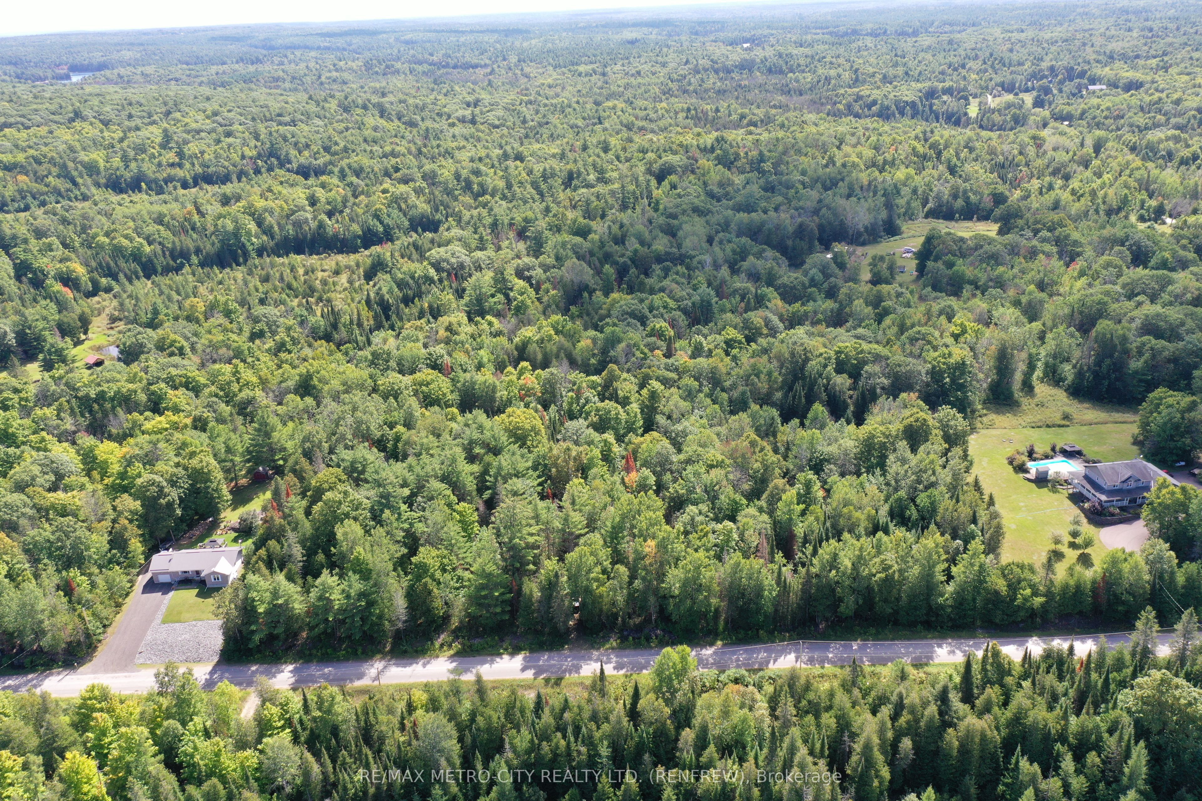 00 Pucker Street, Greater Madawaska, ON K7V 3Z9