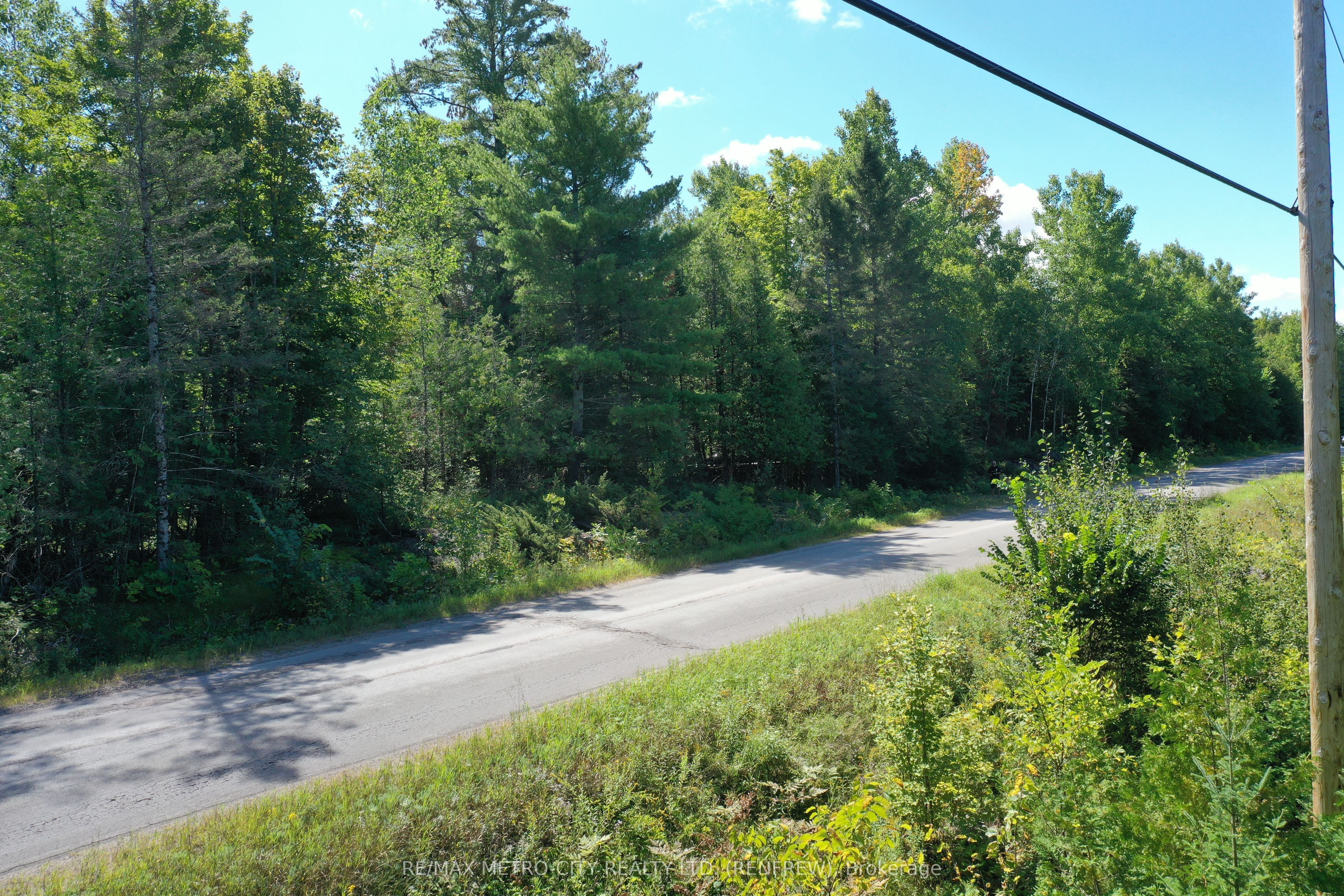 00 Pucker Street, Greater Madawaska, ON K7V 3Z9 photo 4