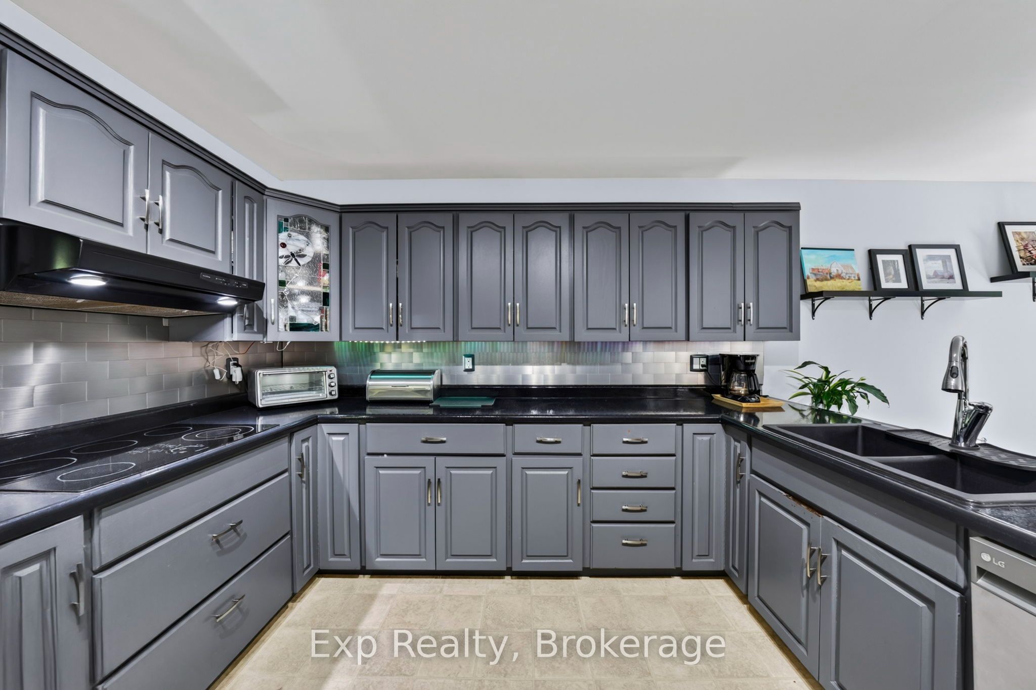 1745 Lazier Road, Tyendinaga, ON K0K 3A0 photo 5