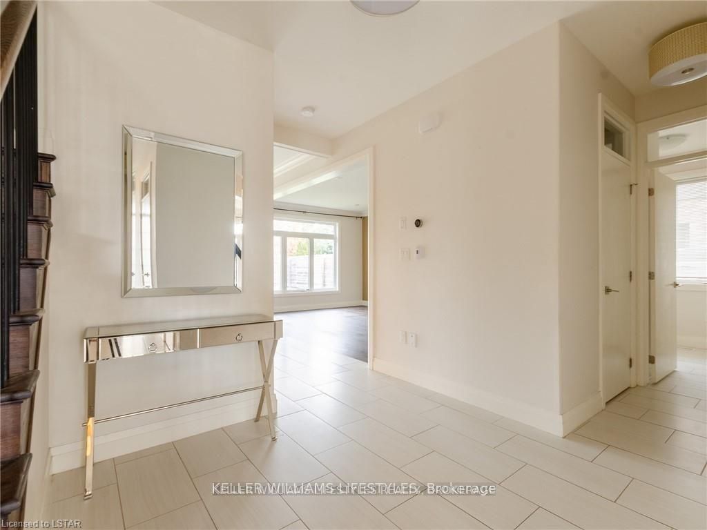 756 HICKORYSTICK, London North, ON N6G 0M9 photo 5