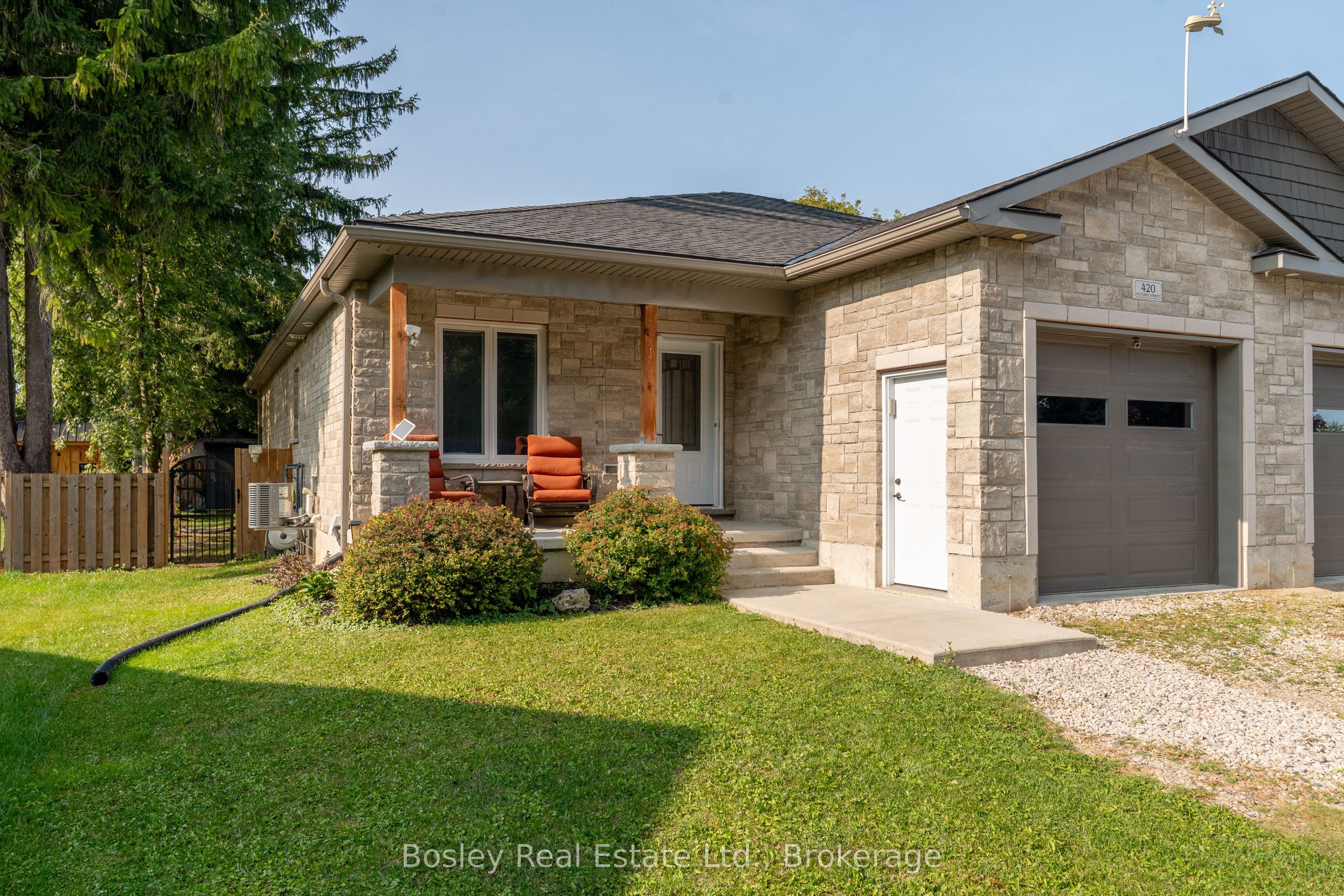 420 Victoria Street, Minto, ON N0G 2P0 photo 2