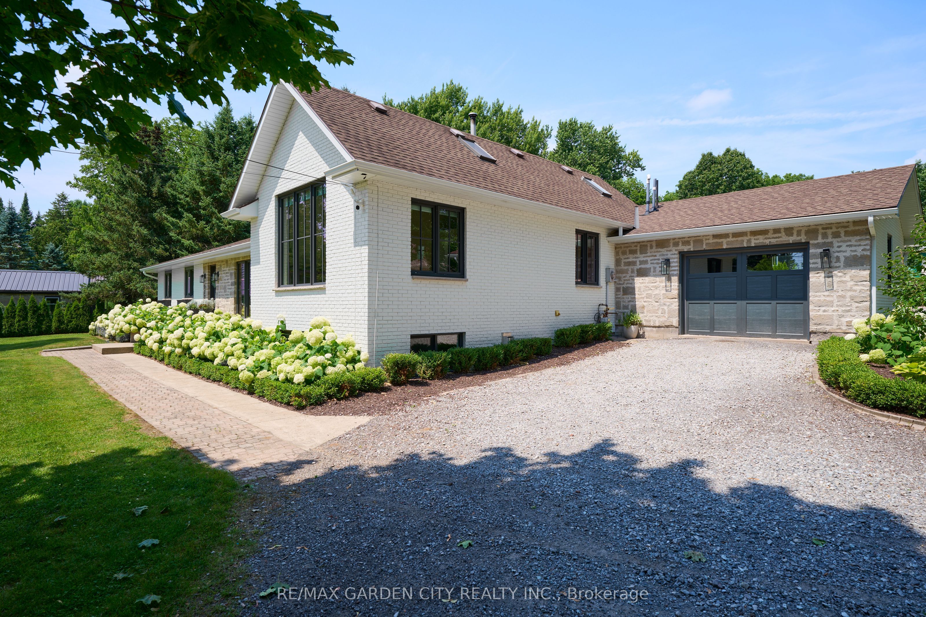 377 Canboro Road, Pelham, ON L0S 1M0 photo 2