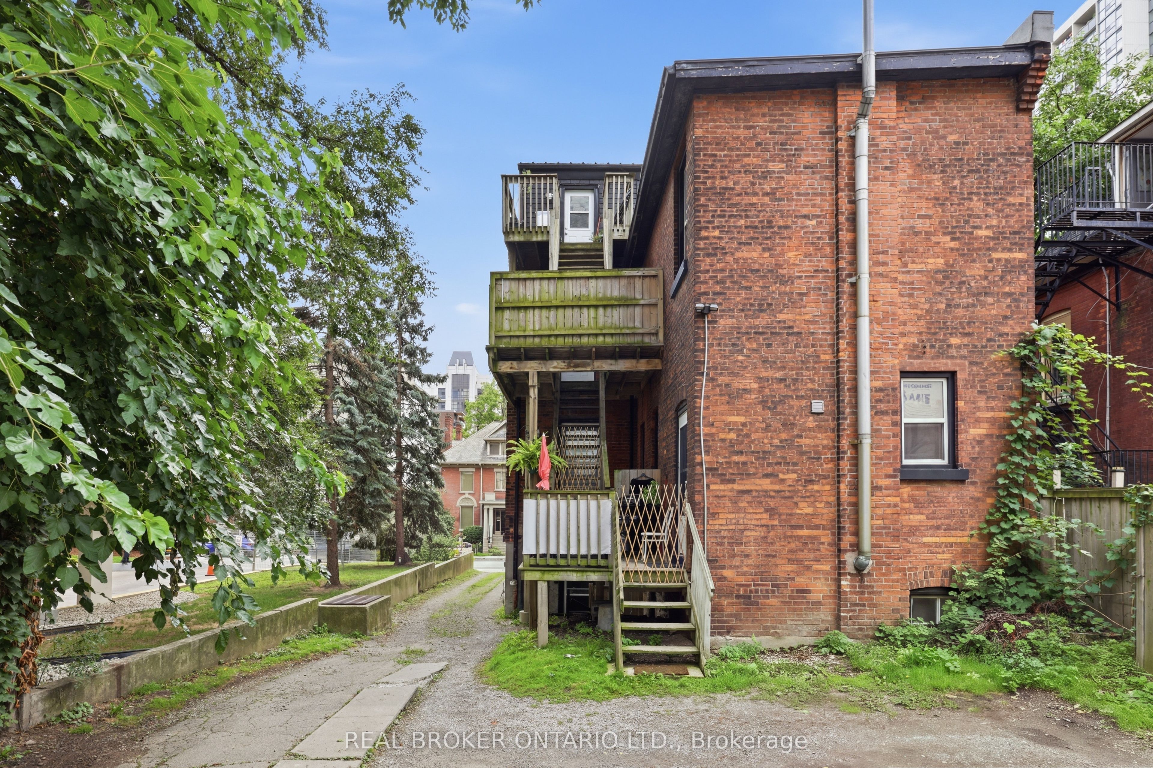 98 Duke Street, Hamilton, ON L8P 1X5 photo 5