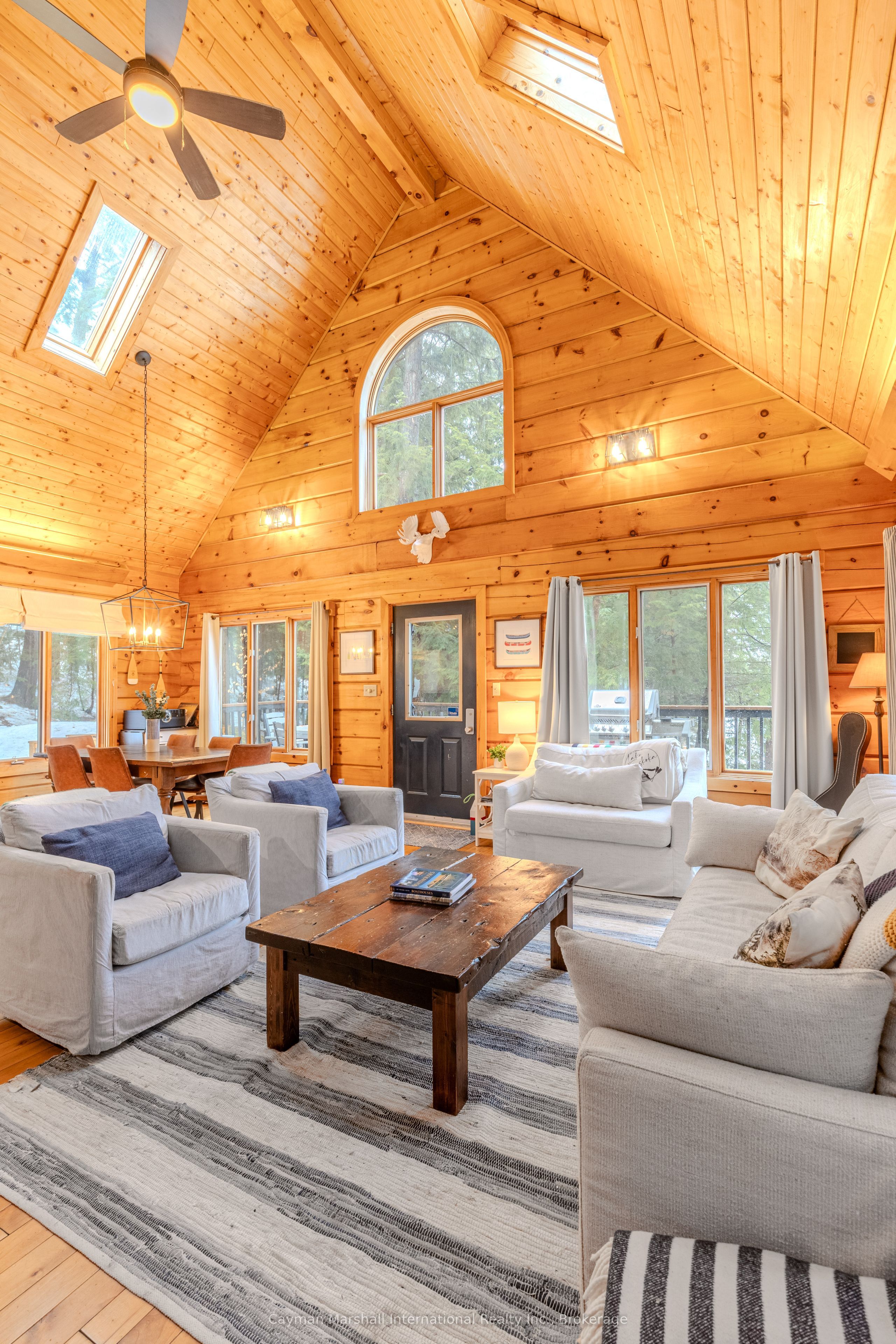 1186 Ashforth Drive, Muskoka Lakes, ON P0C 1M0 photo 3