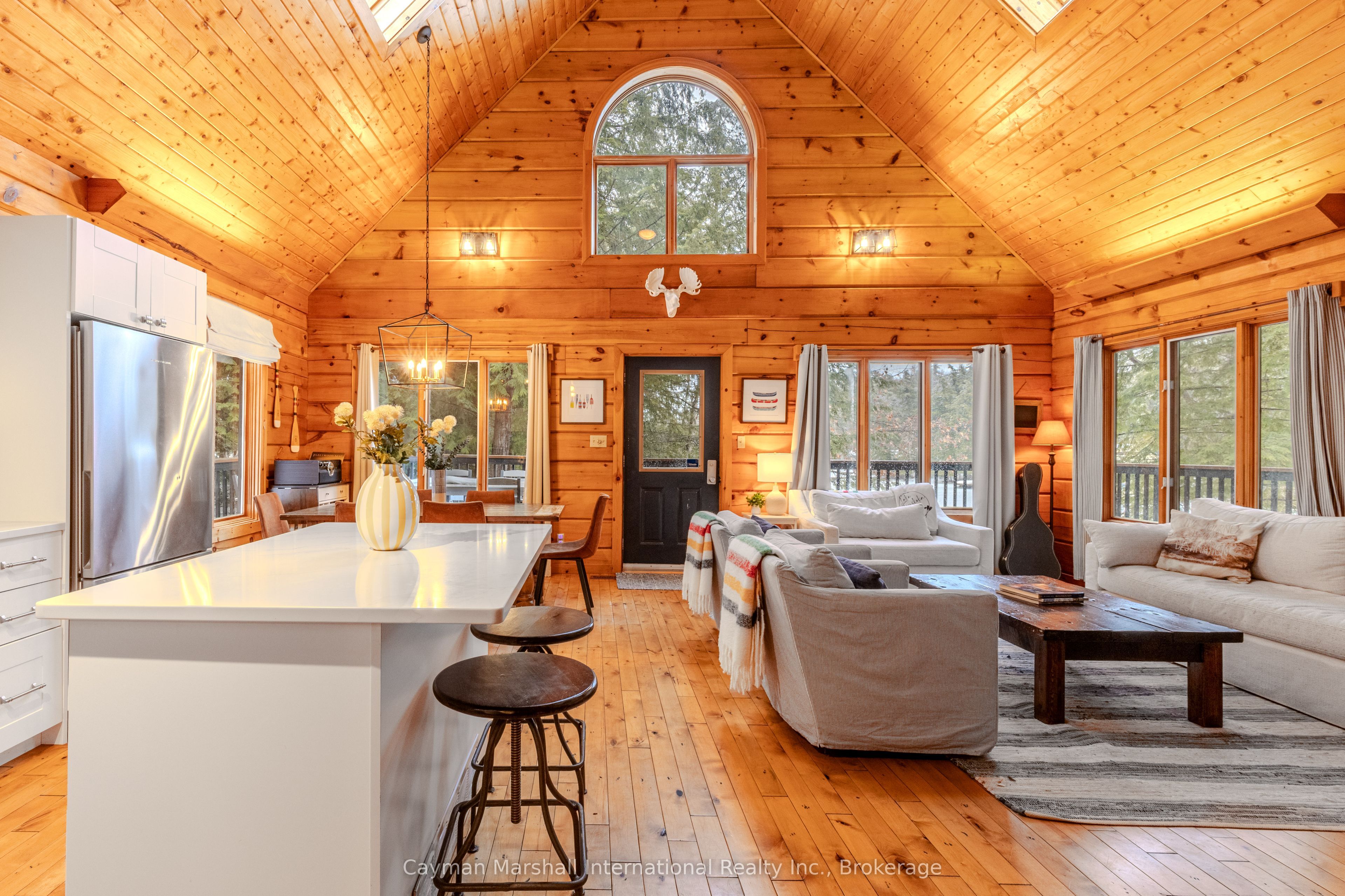 1186 Ashforth Drive, Muskoka Lakes, ON P0C 1M0 photo 5